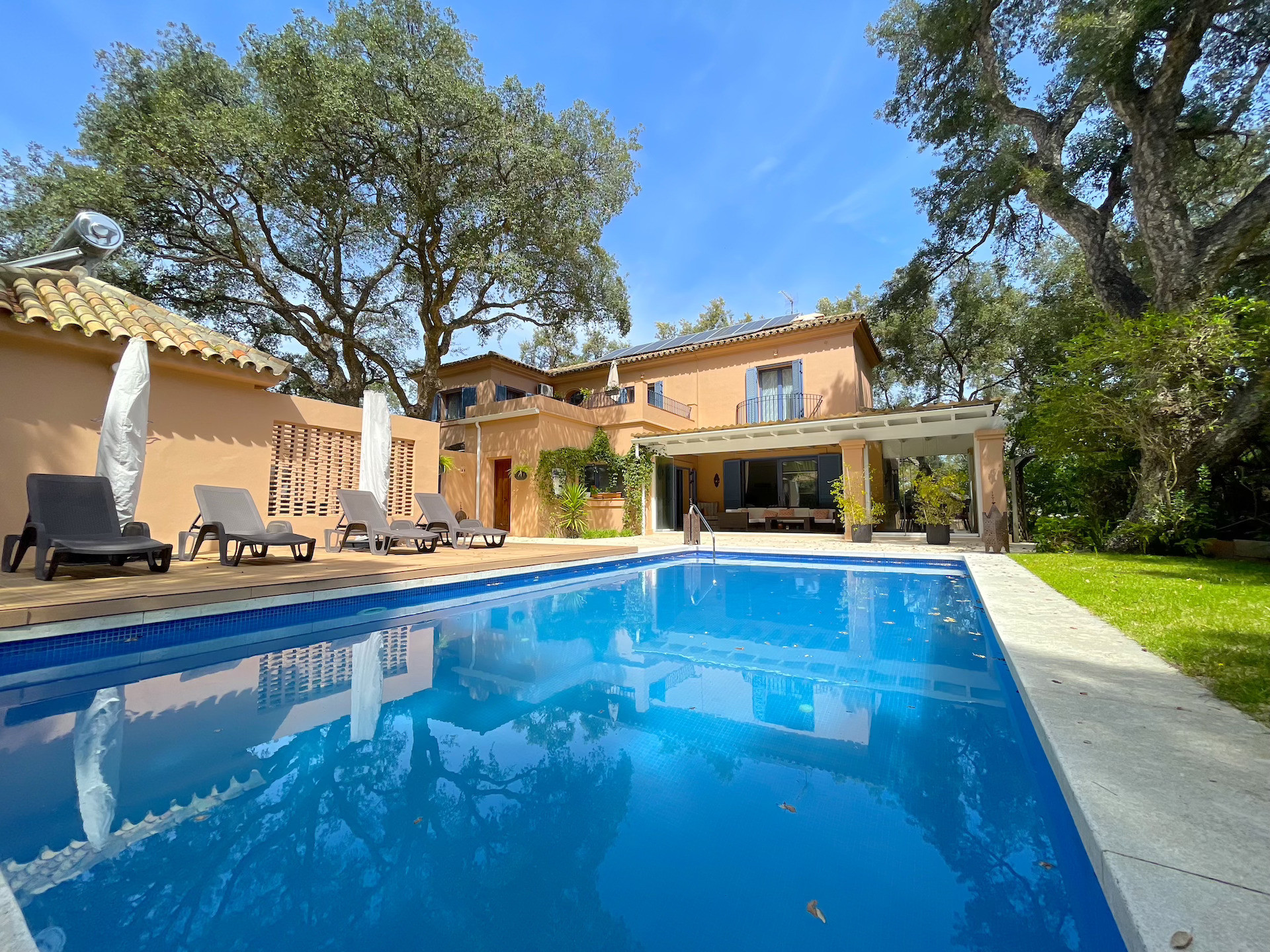 Villa | 327-01075P24