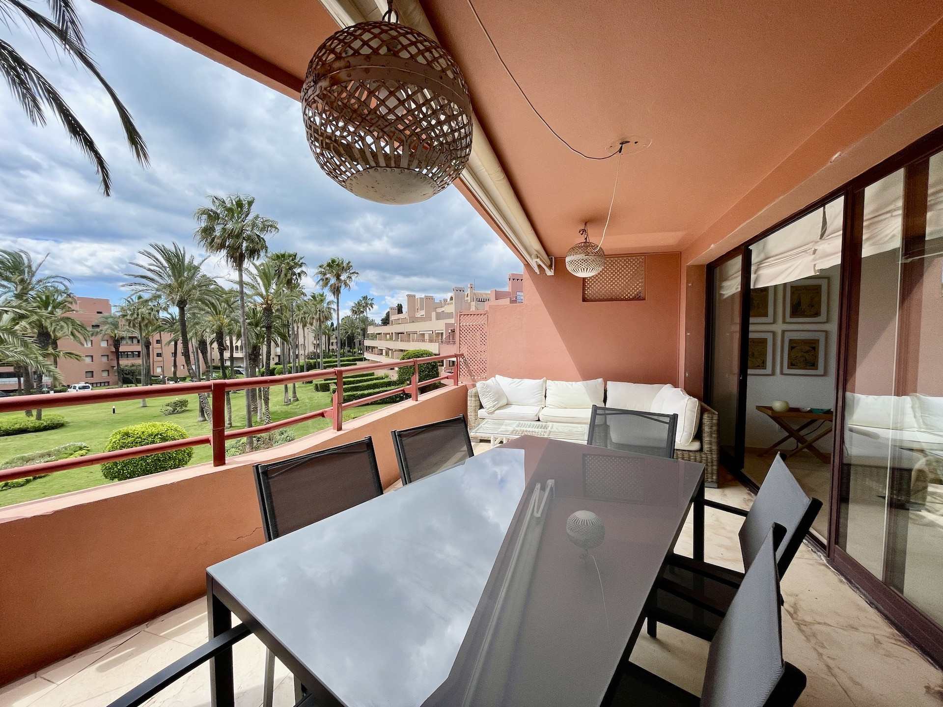 Exterior Apartamento en alquiler vacacional en Sotogrande Costa