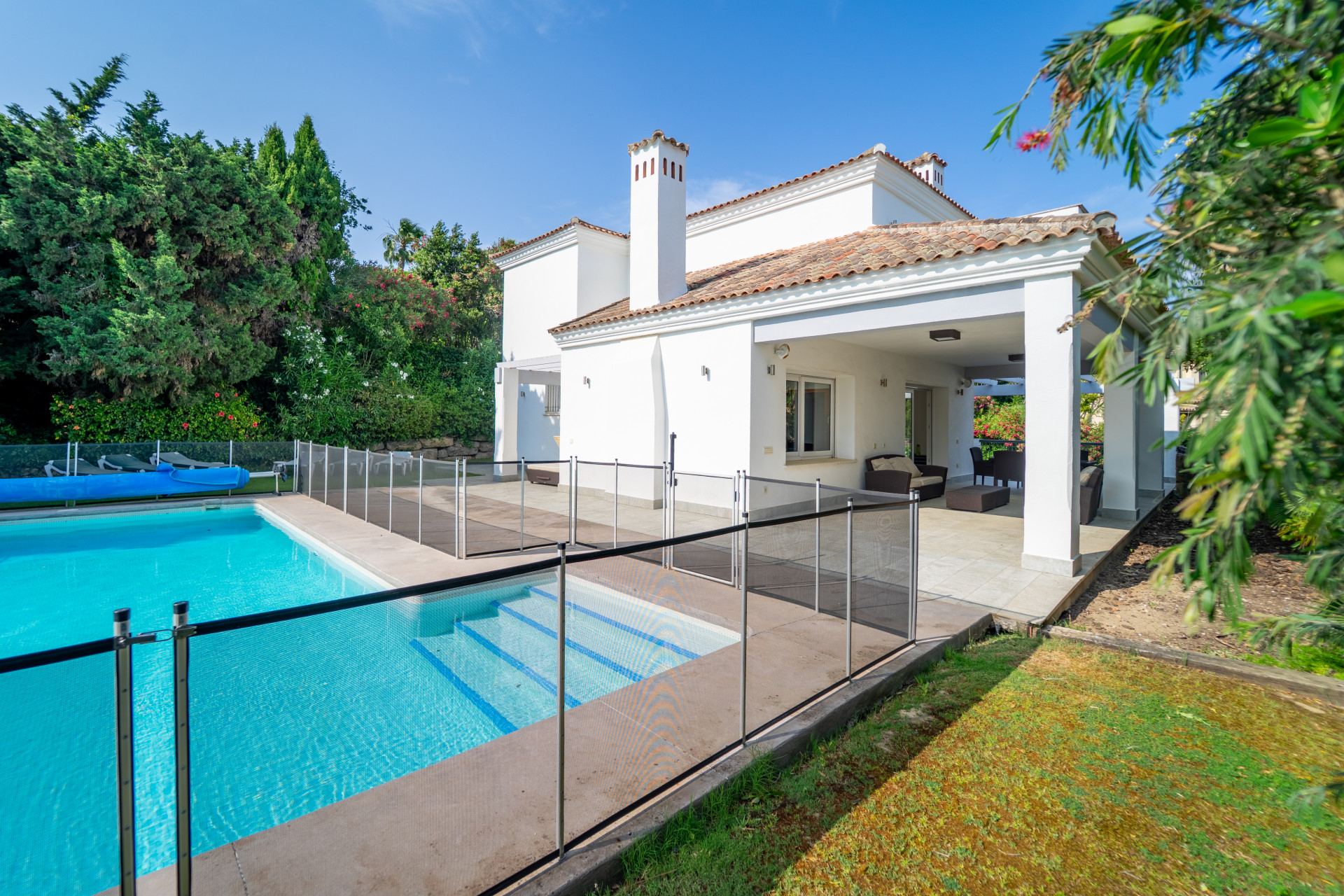 Exterior Villa en venta en Sotogrande Alto