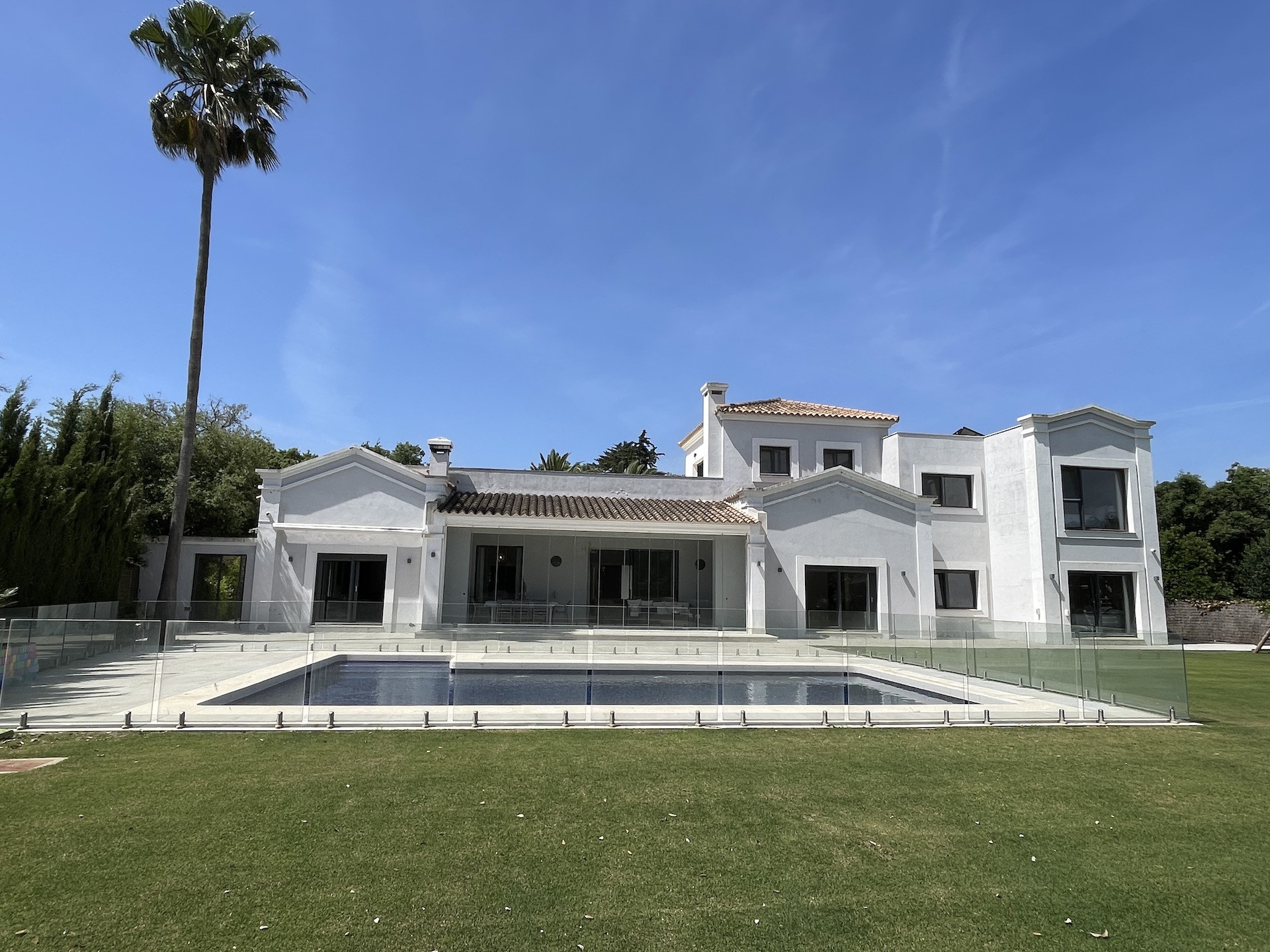 Villa | 327-01409P25