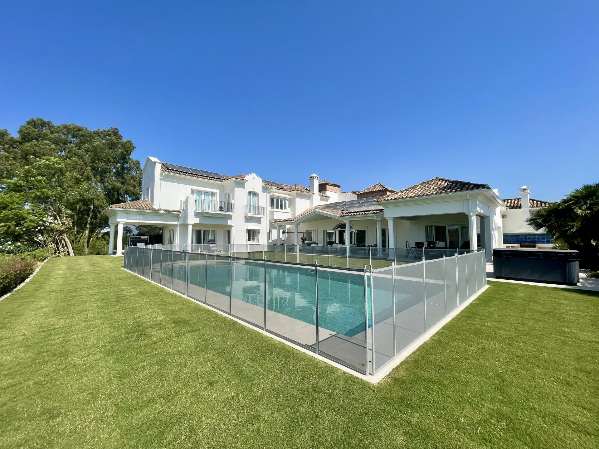 Exterior Villa en alquiler vacacional en Sotogrande Alto
