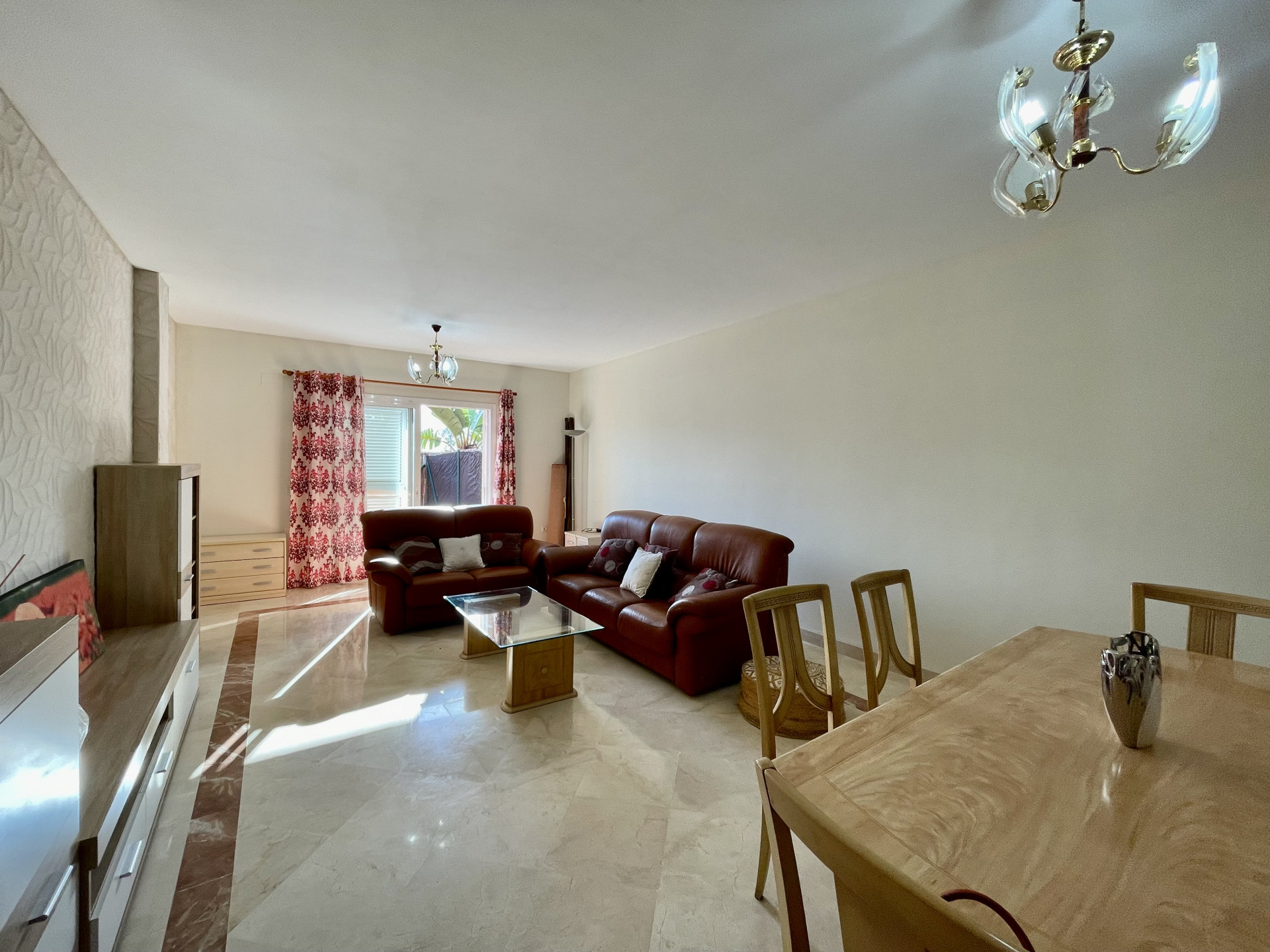 Detalles Apartamento Planta Baja en venta Pueblo Nuevo de Guadiaro-327-00904P
