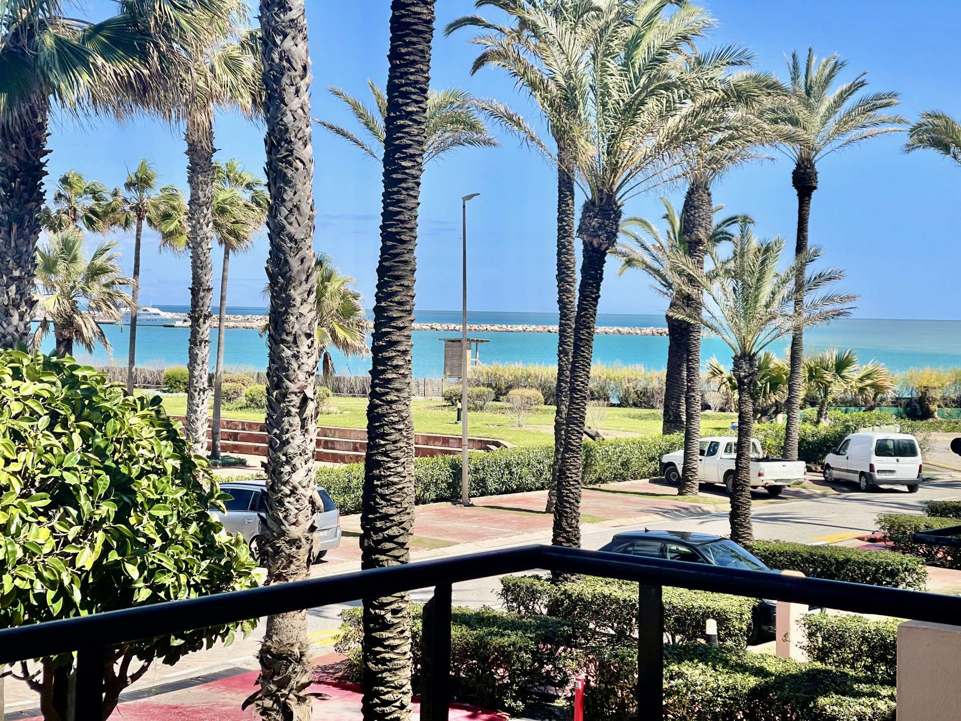 Exterior Apartamento en alquiler vacacional en Sotogrande Playa
