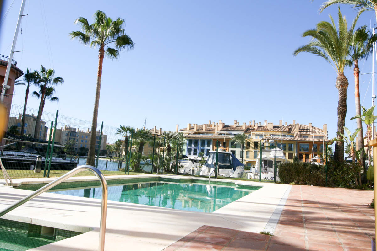 Exterior Atraque en venta en Sotogrande Playa