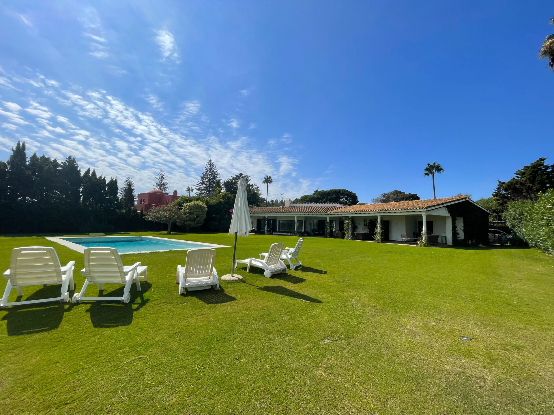 Villa | 327-00777P22