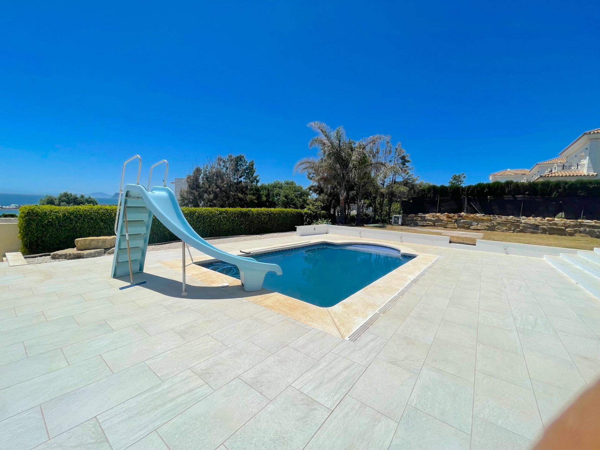 Interiores Villa en alquiler vacacional en Torreguadiaro