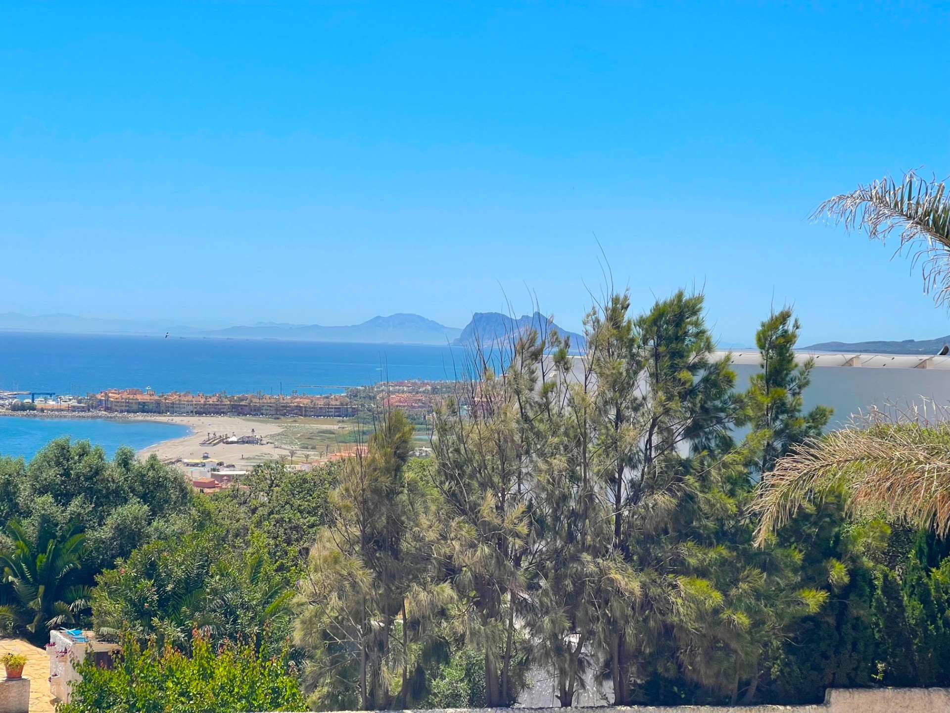 Imagenes exteriores de Villa en alquiler vacacional en Torreguadiaro