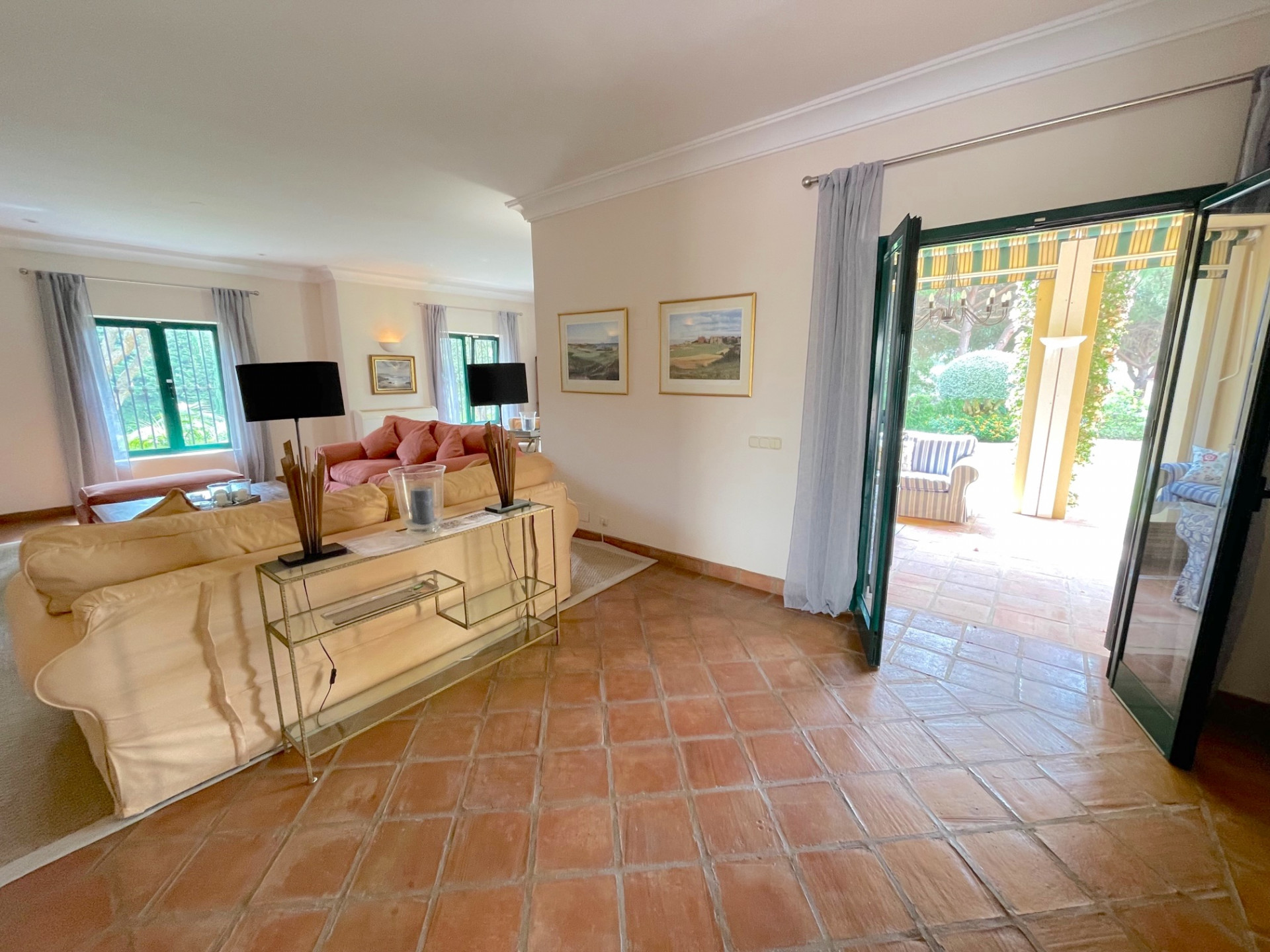 Detalles Villa | 327-00592P