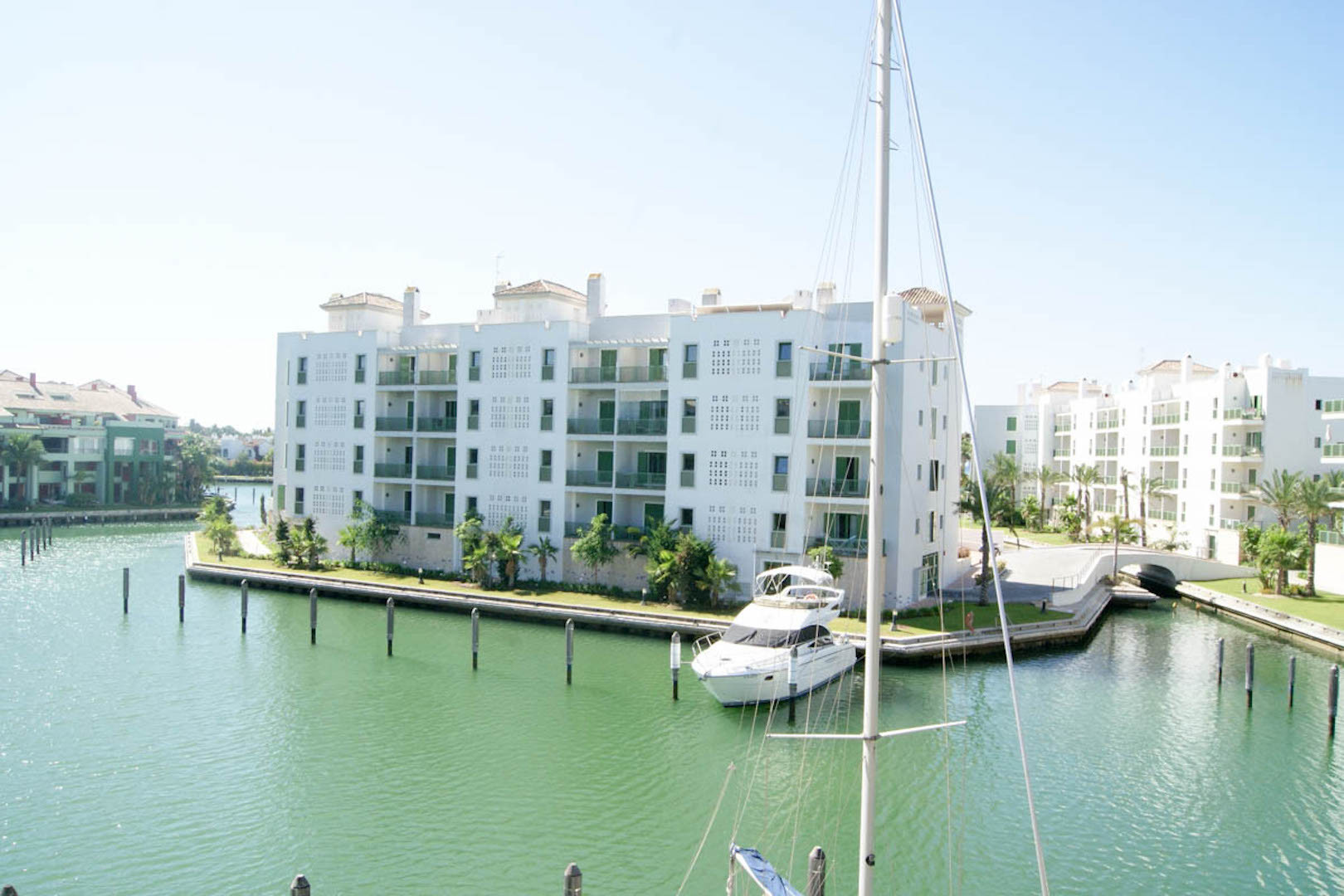 Exterior Atraque en venta en Marina de Sotogrande