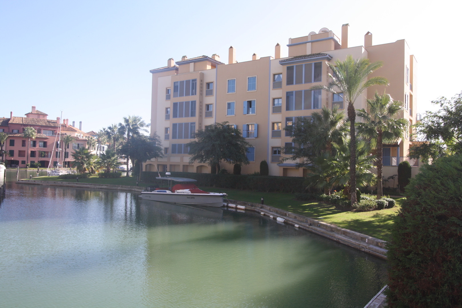 Atraque en venta en Marina de Sotogrande
