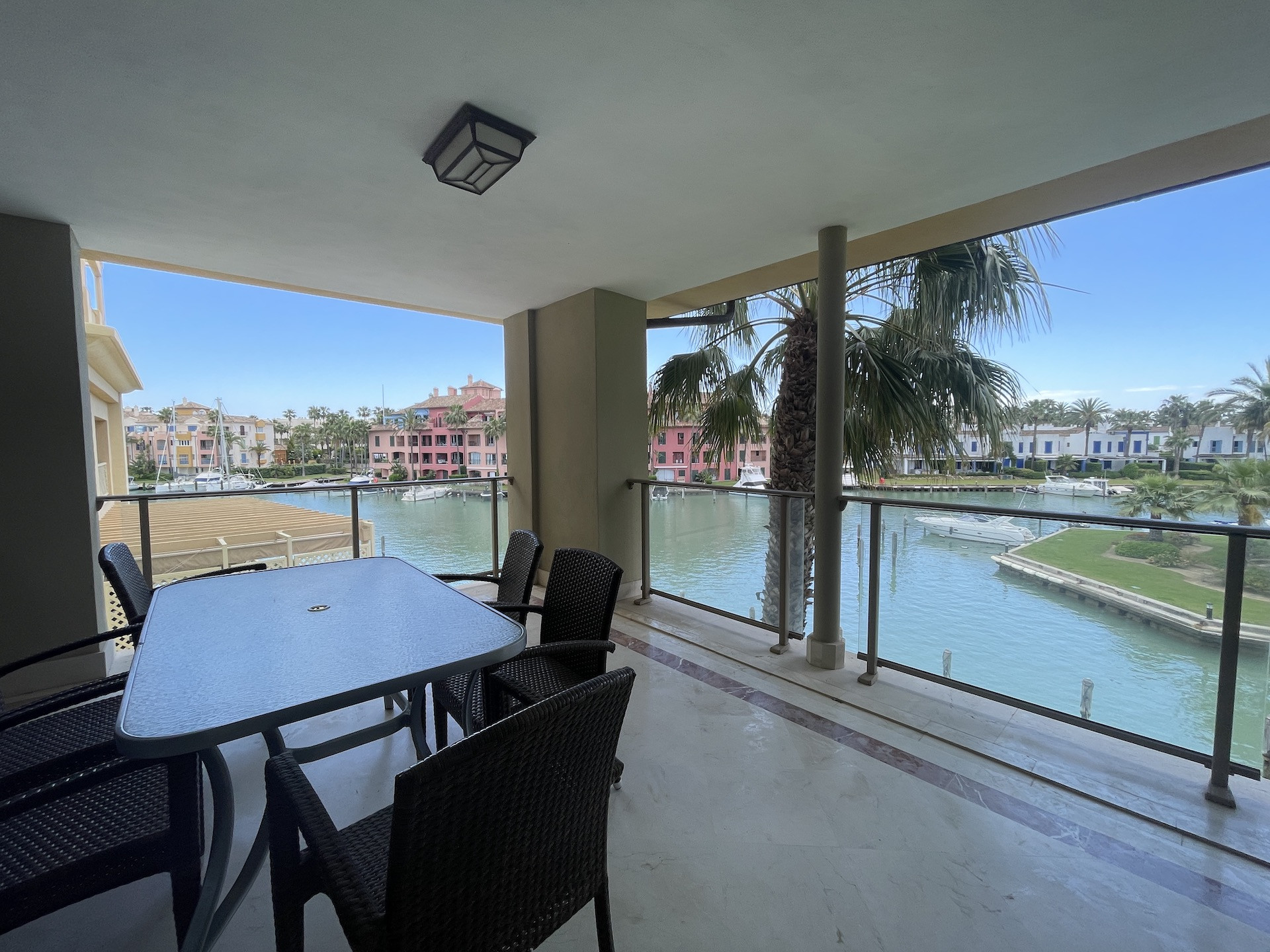 Exterior Apartamento en venta en Marina de Sotogrande