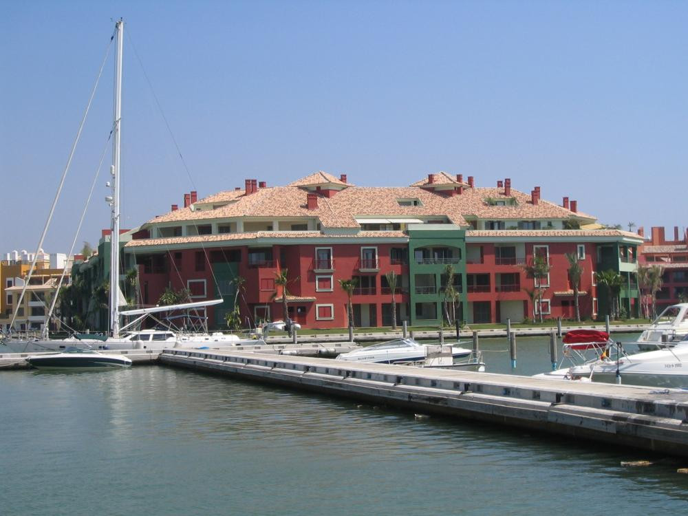 Exterior Ático en alquiler vacacional en Marina de Sotogrande