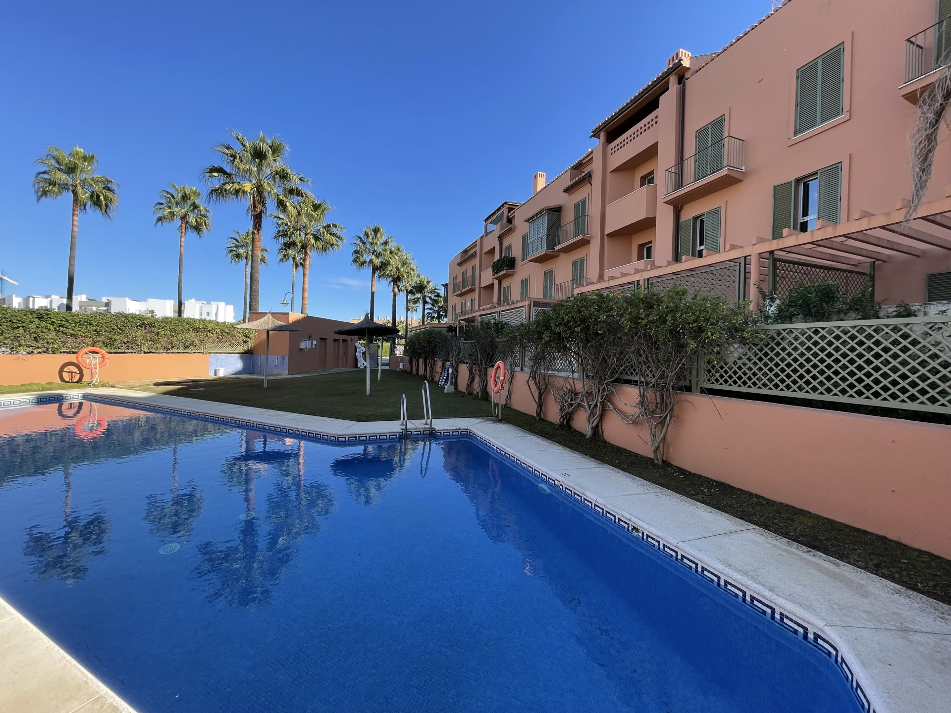 Exterior images Apartment for holiday rent in Marina de Sotogrande