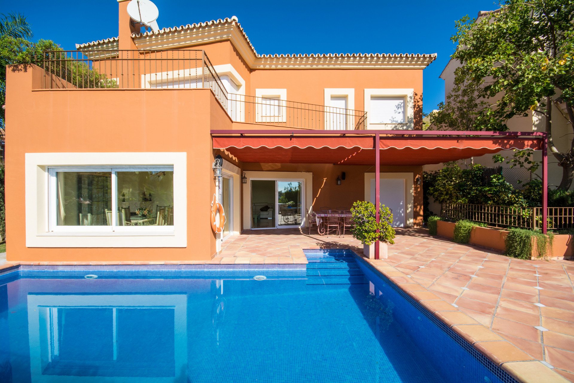 Villa for sale in La Alqueria Benahavis