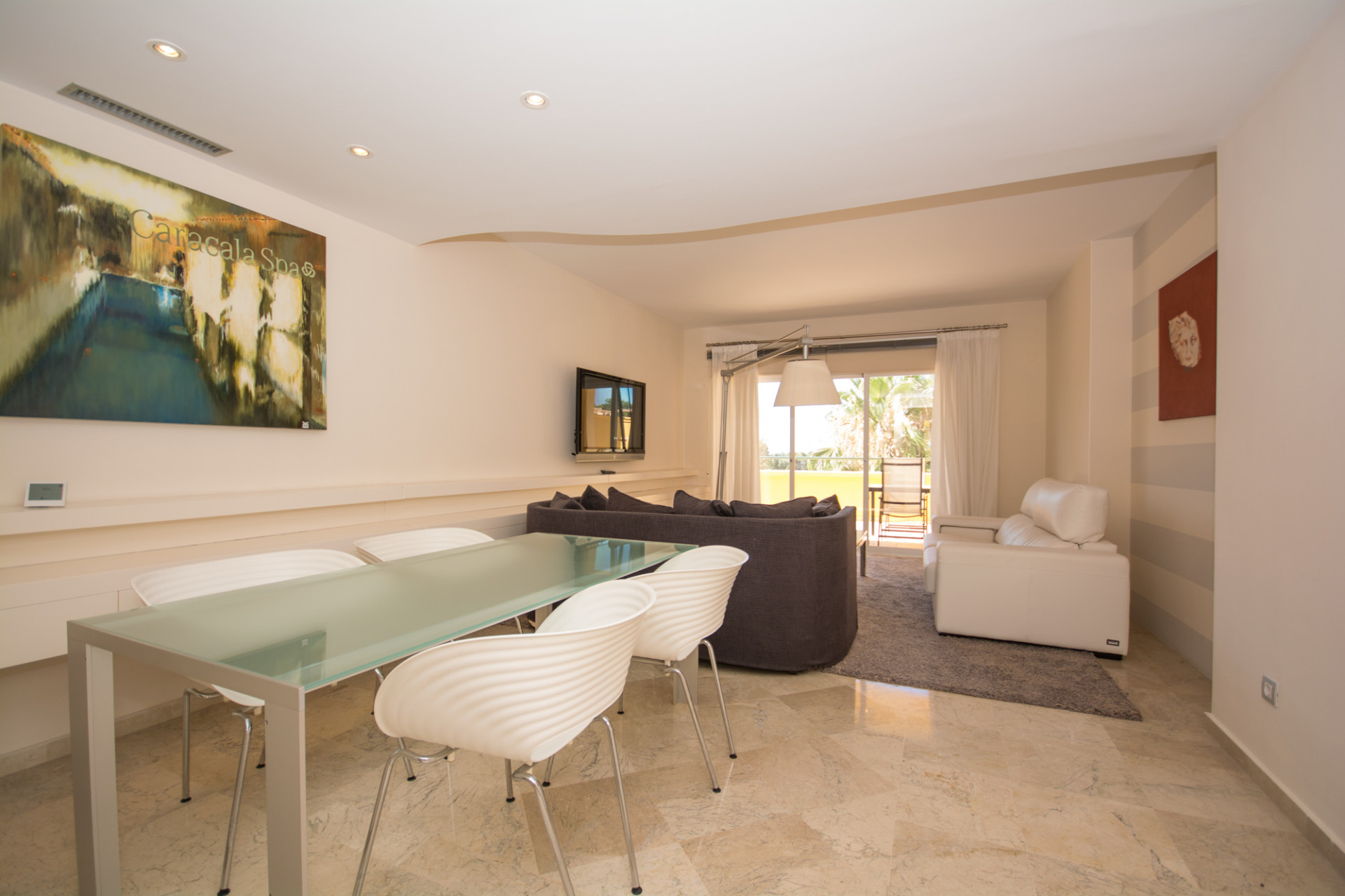 Frontline Golf apartment for sale in Rio Real – Marbella