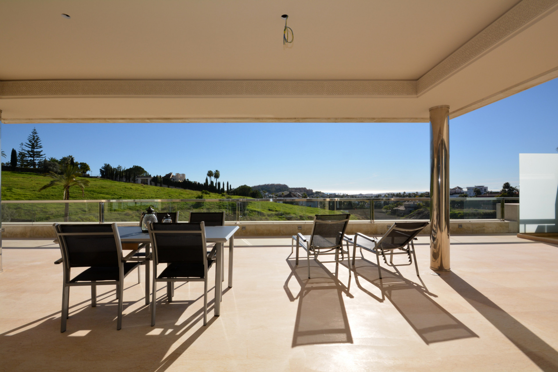 Luxurious apartment for sale in Nueva Andalucia – Marbella
