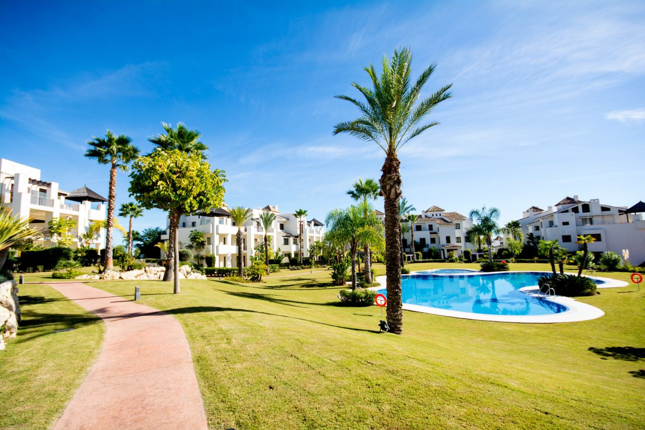 New Apartments, Townhouses and Villas for sale in Benahavis