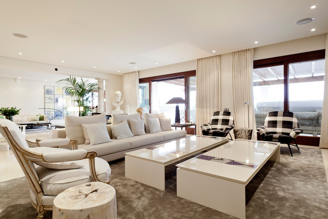 New Beachfront Classical Andalusian Style Luxury Apartments for sale in Marbella