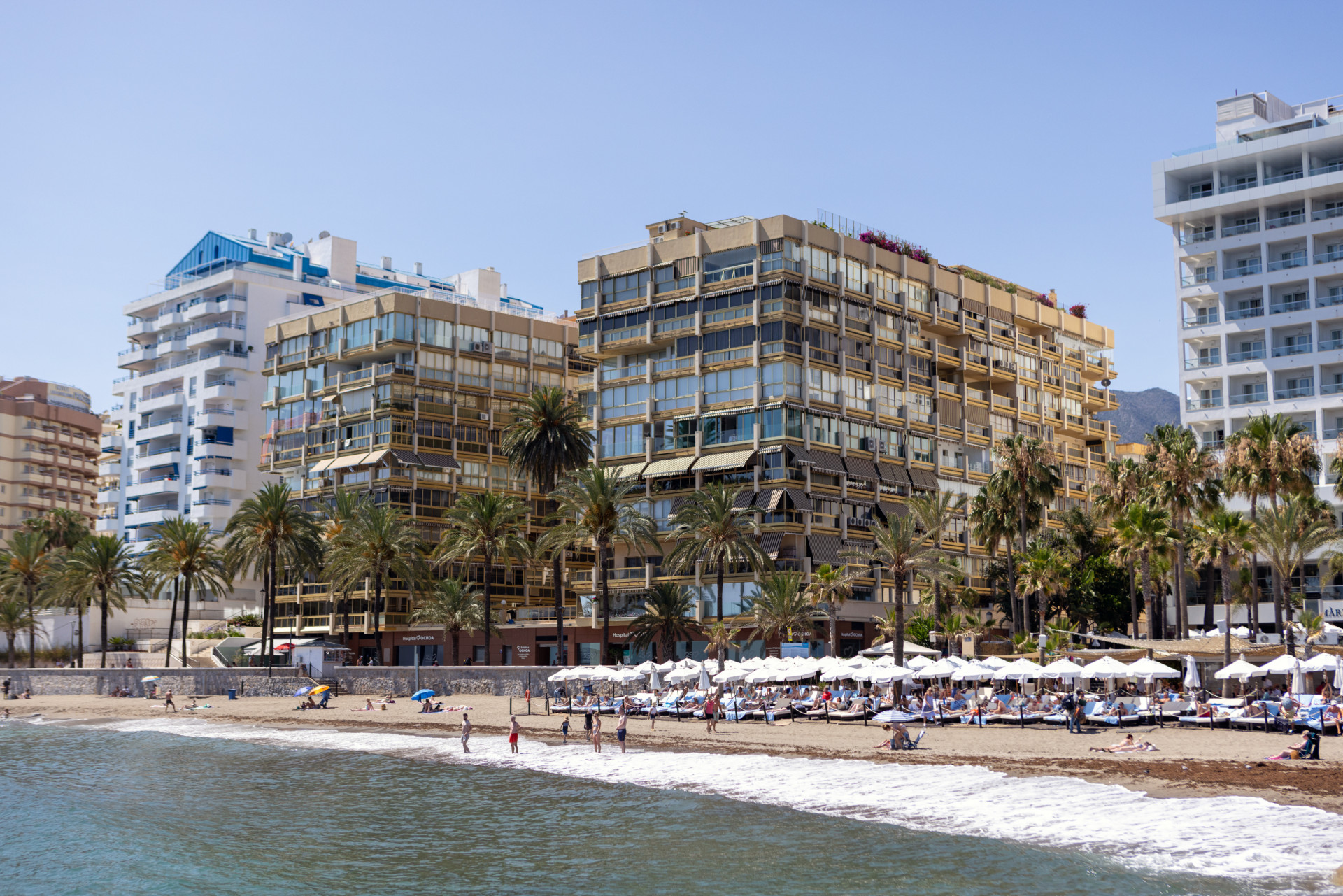 Stunning first line beach apartment for sale in the centre of Marbella