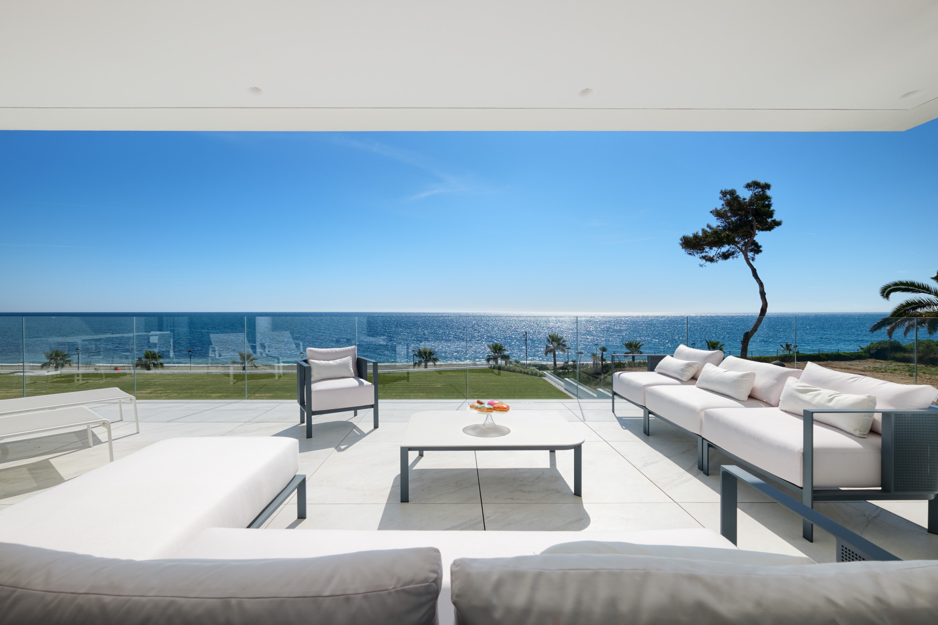 Stunning first line beach modern apartment for sale on the New Golden Mile in Estepona