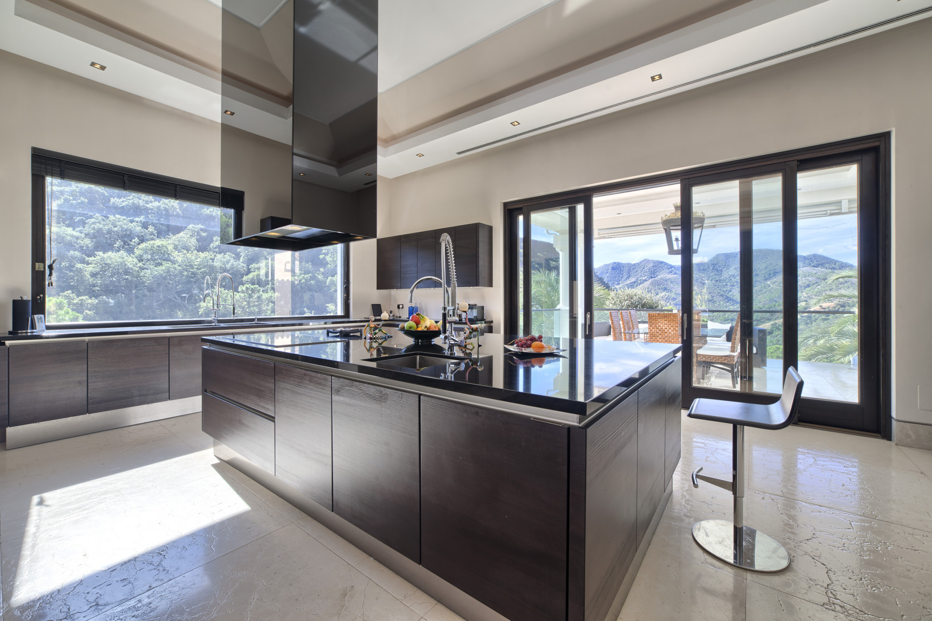 Luxury brand new modern villa for sale in La Zagaleta – Benahavis