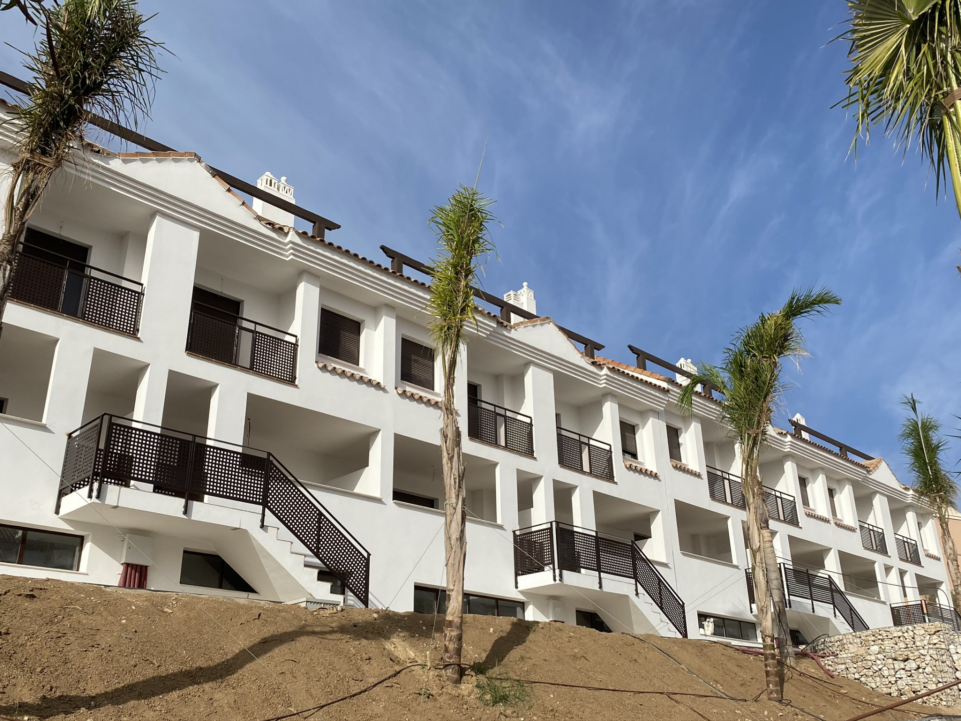 Complex of townhouses for sale in Riviera del Sol