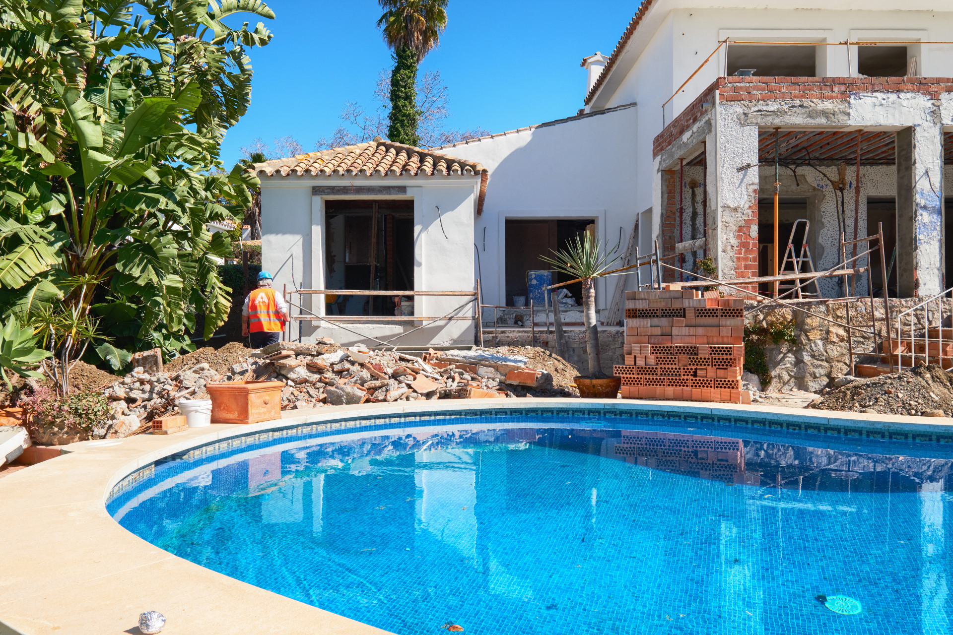 Frontline golf fully renovated quality villa in Guadalmina Alta – Marbella