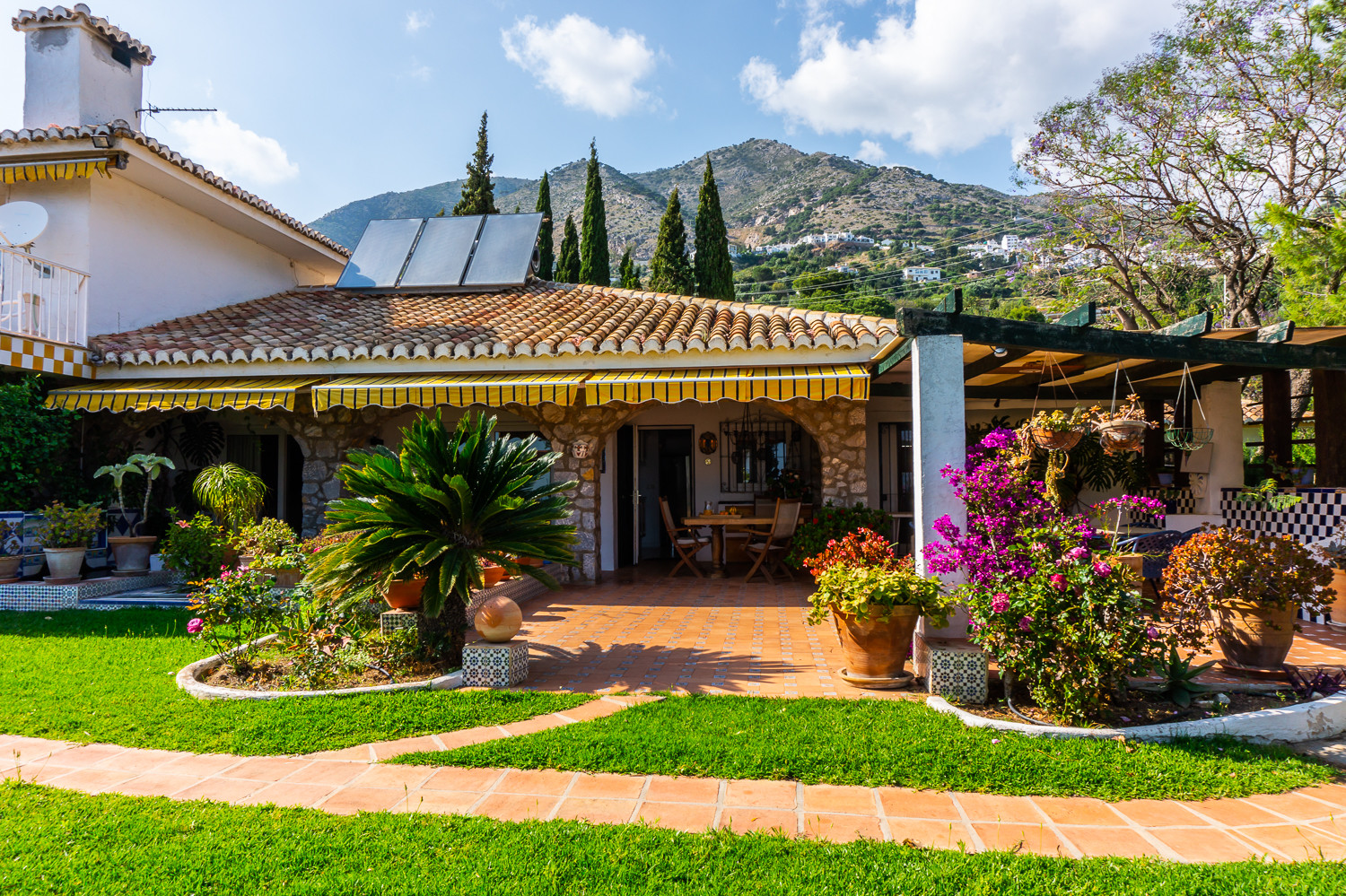 A grand and unique country estate in the hills of Mijas for sale
