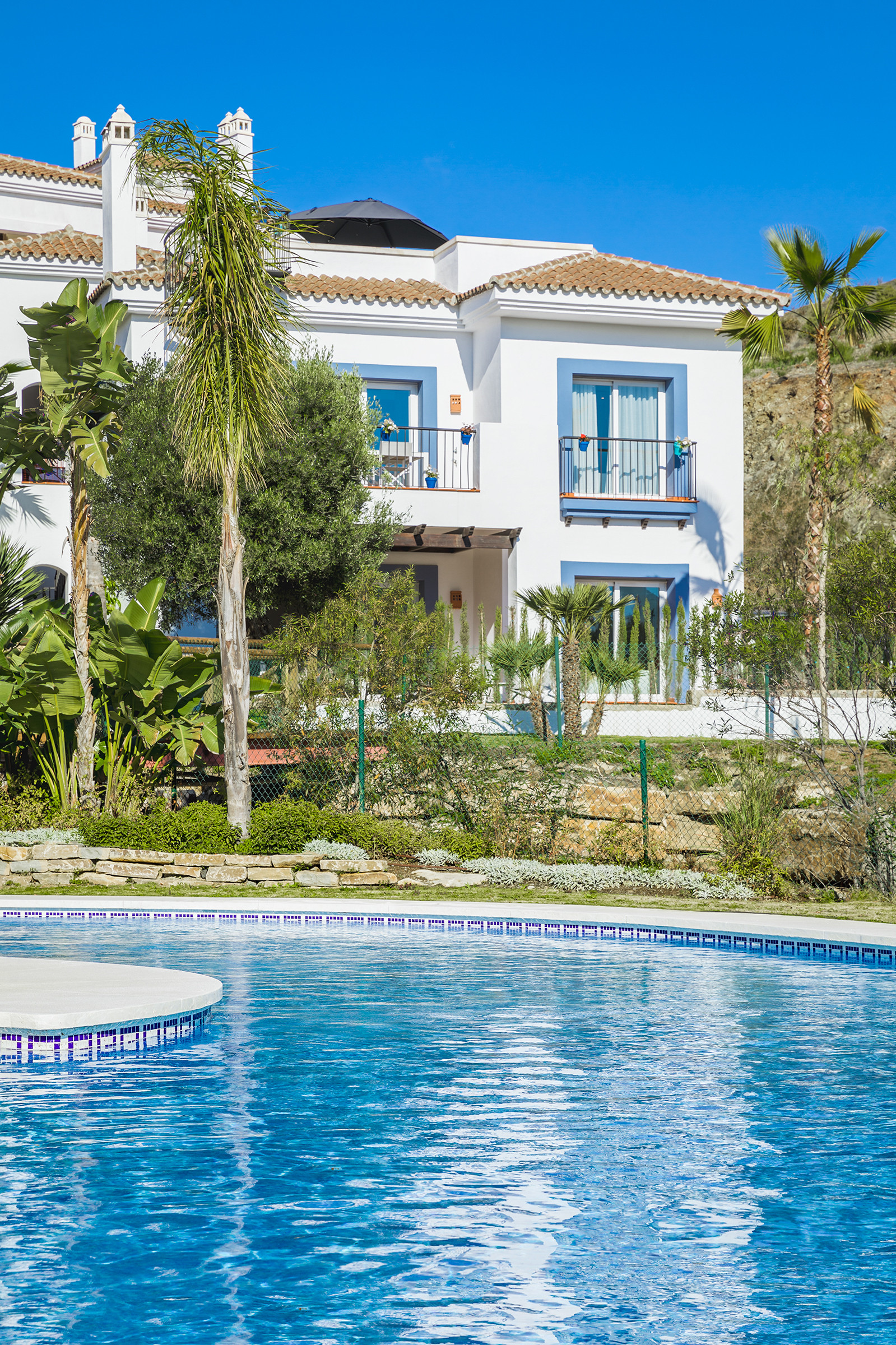 Modern Andalusian Style apartments and penthouses for sale in El Paraiso Alto – Estepona