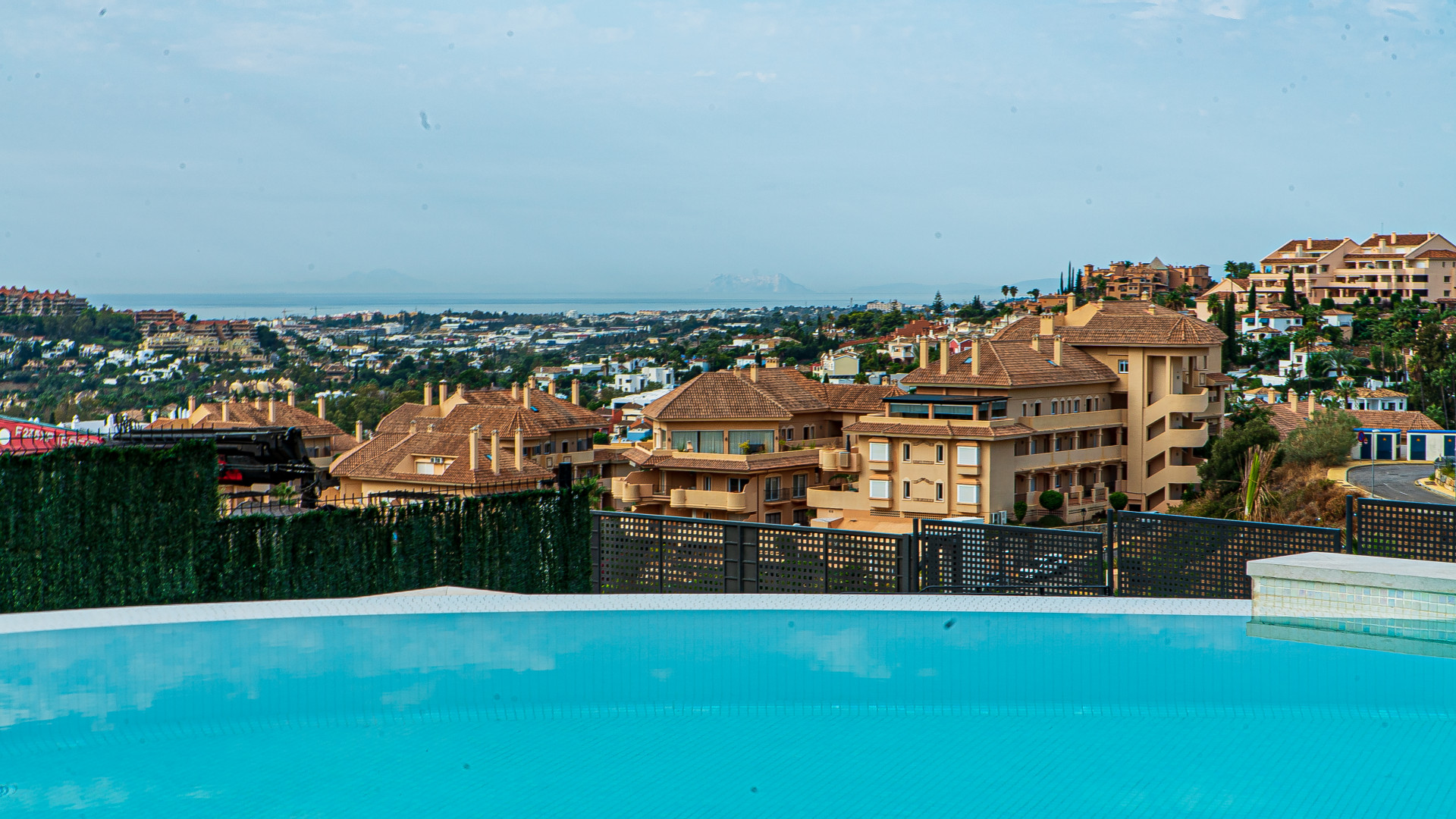 Contemporary villas for sale - Nueva Andalucía – Marbella