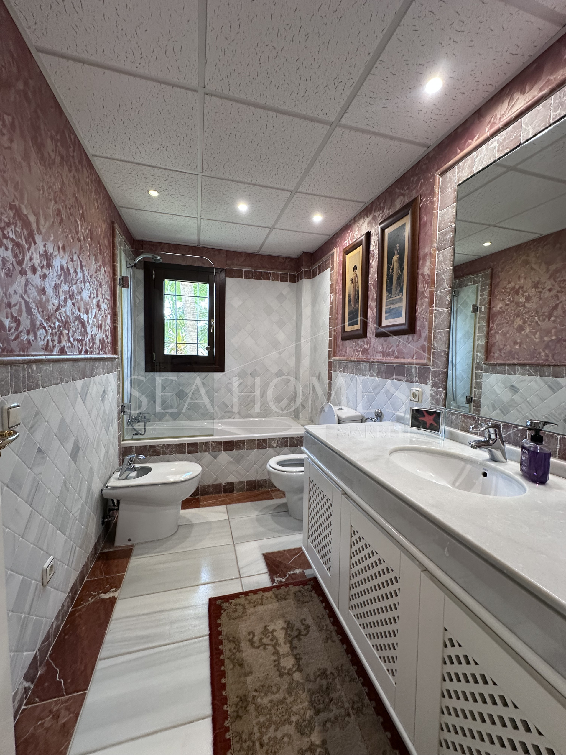 Apartment for sale in Marbella Golden Mile, Marbella