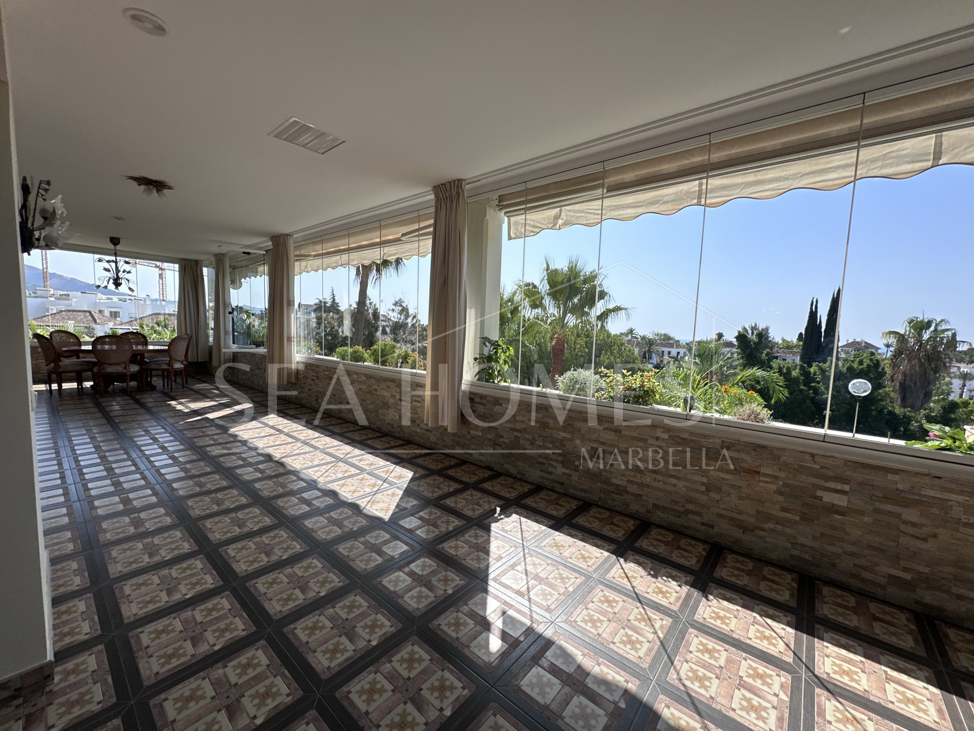 Apartment for sale in Marbella Golden Mile, Marbella