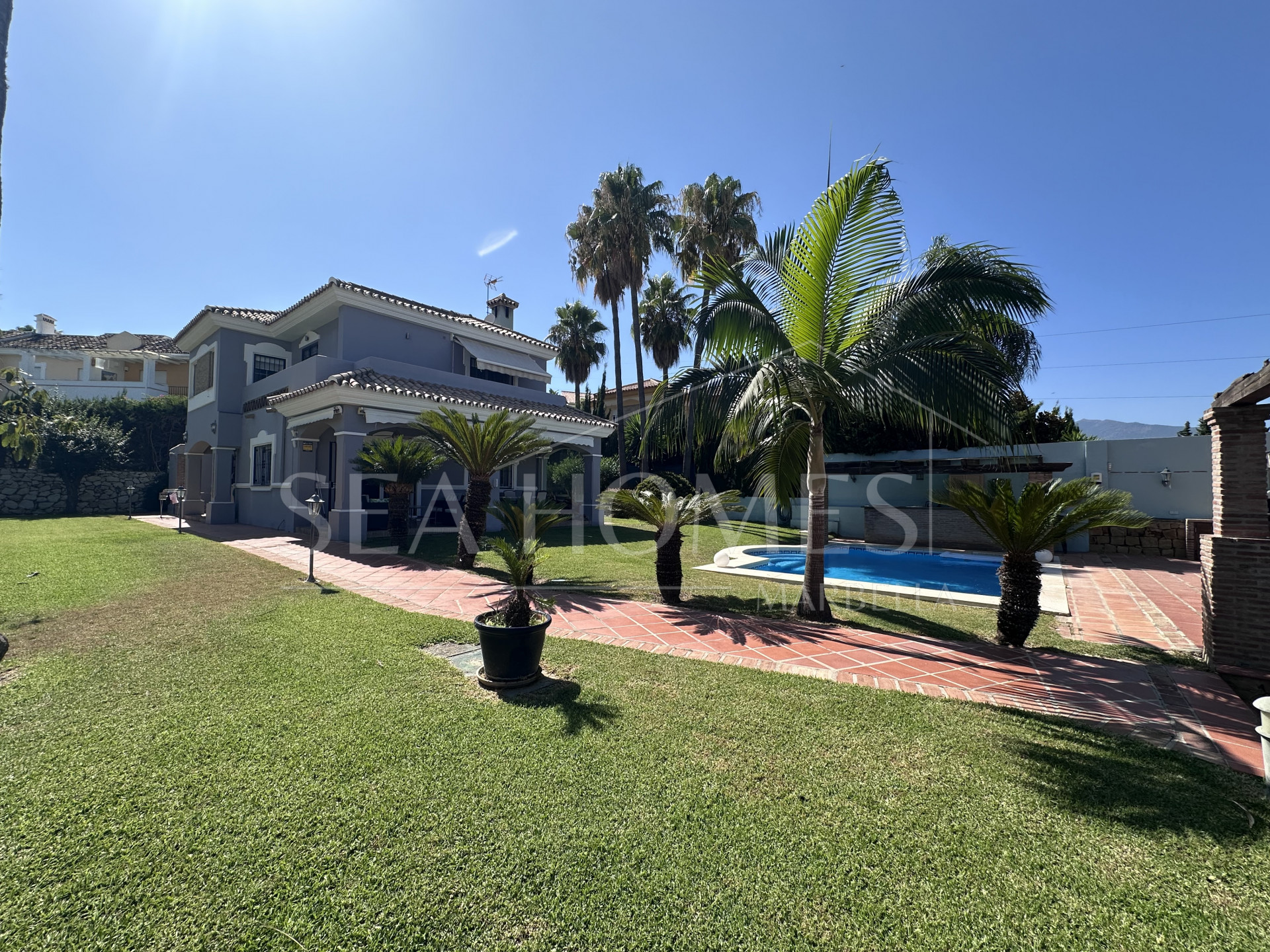 Charming Villa in Monte Biarritz