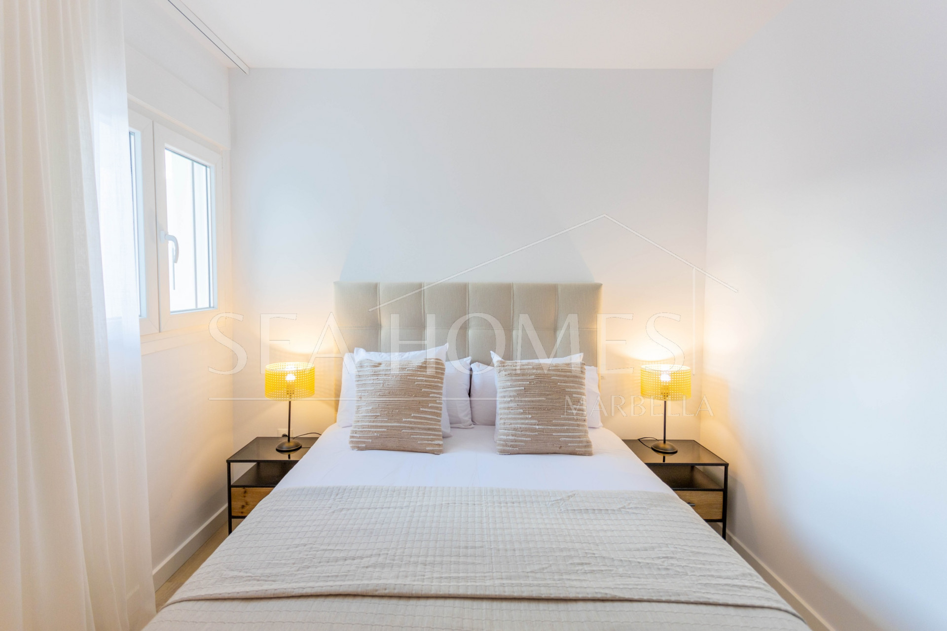Key-ready 4-Bedroom Apartment in Albatros XV, Nueva Andalucia – Stunning Views