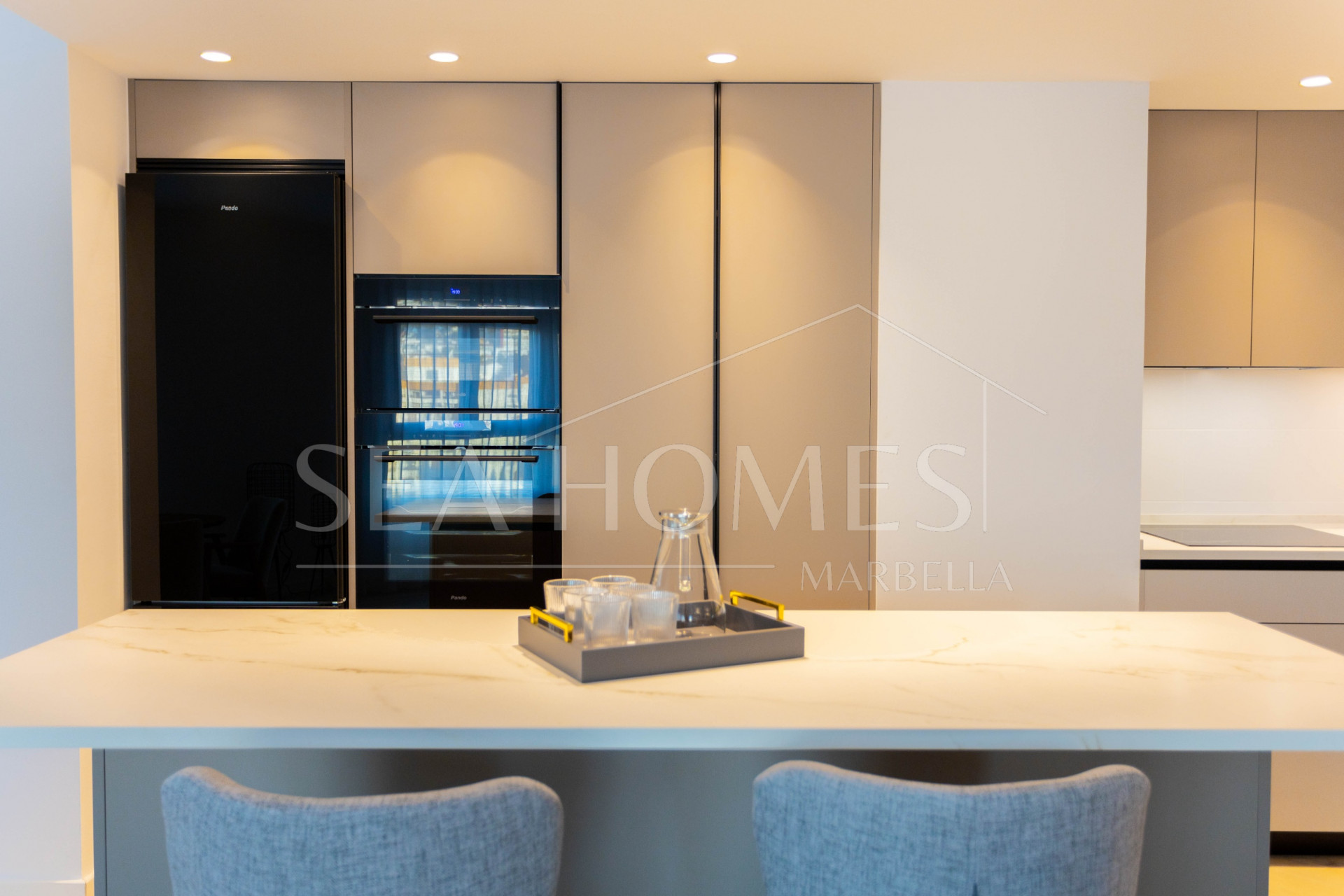 Key-ready 4-Bedroom Apartment in Albatros XV, Nueva Andalucia – Stunning Views