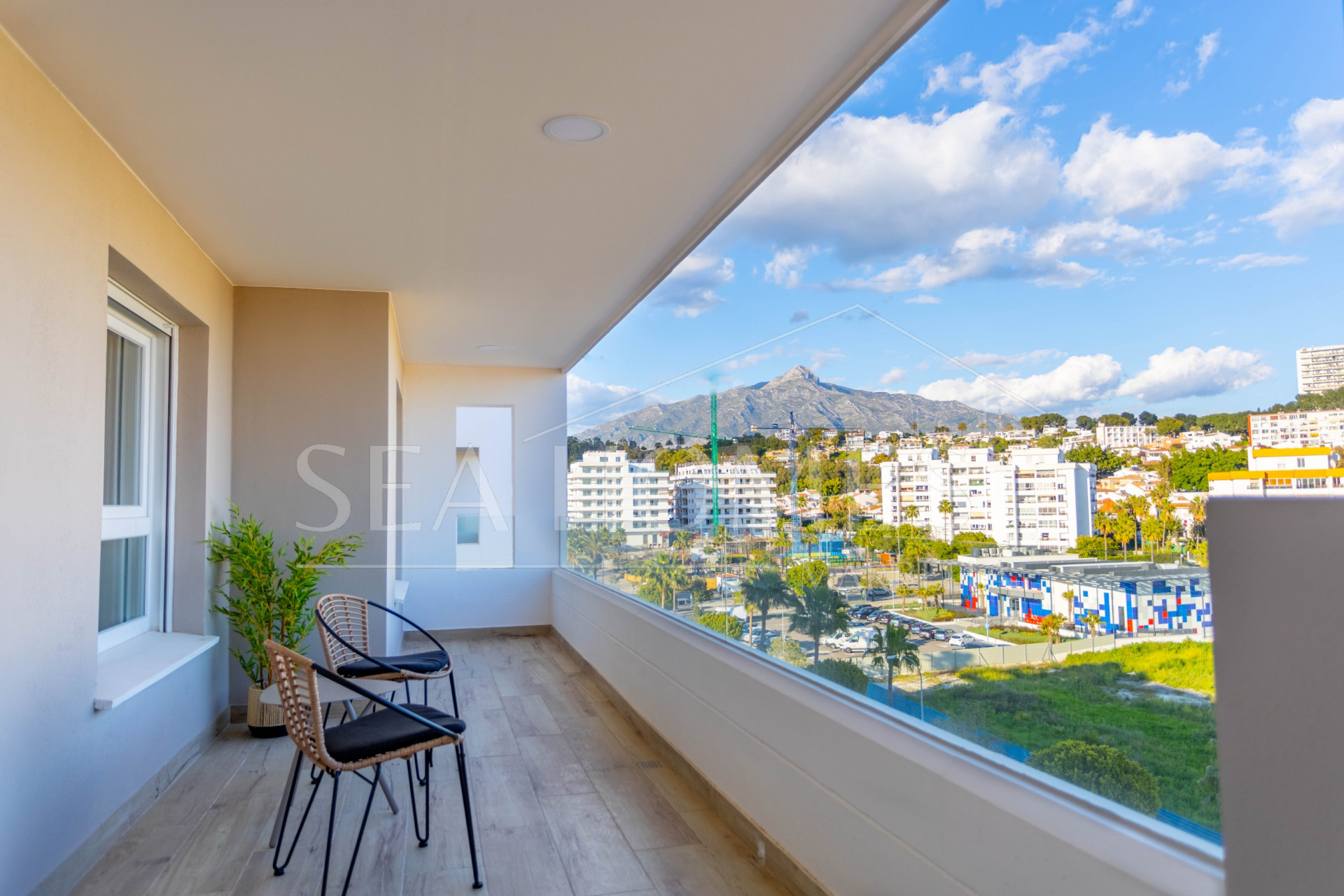 Key-ready 4-Bedroom Apartment in Albatros XV, Nueva Andalucia – Stunning Views