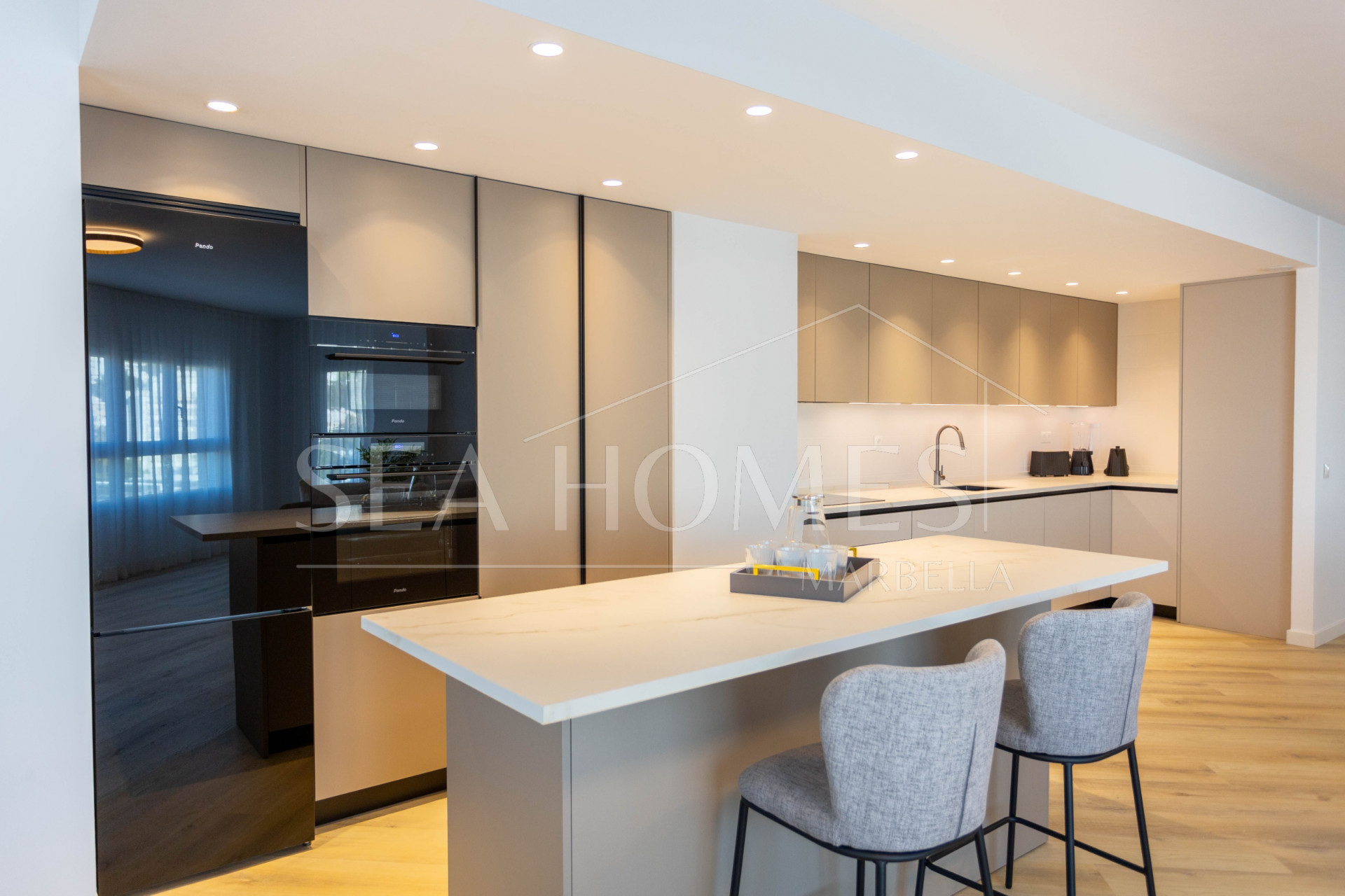 Key-ready 4-Bedroom Apartment in Albatros XV, Nueva Andalucia – Stunning Views
