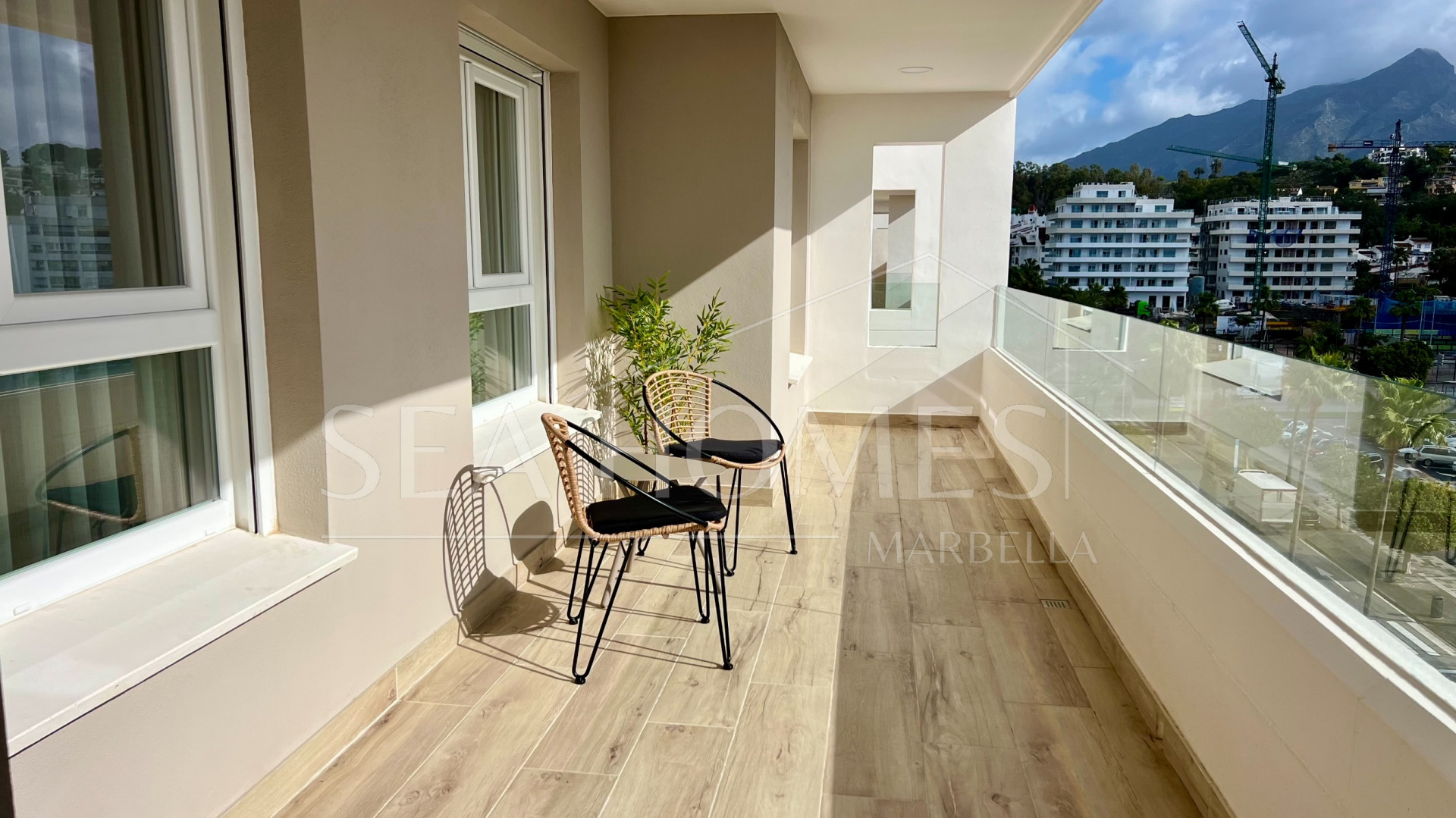 Key-ready 4-Bedroom Apartment in Albatros XV, Nueva Andalucia – Stunning Views
