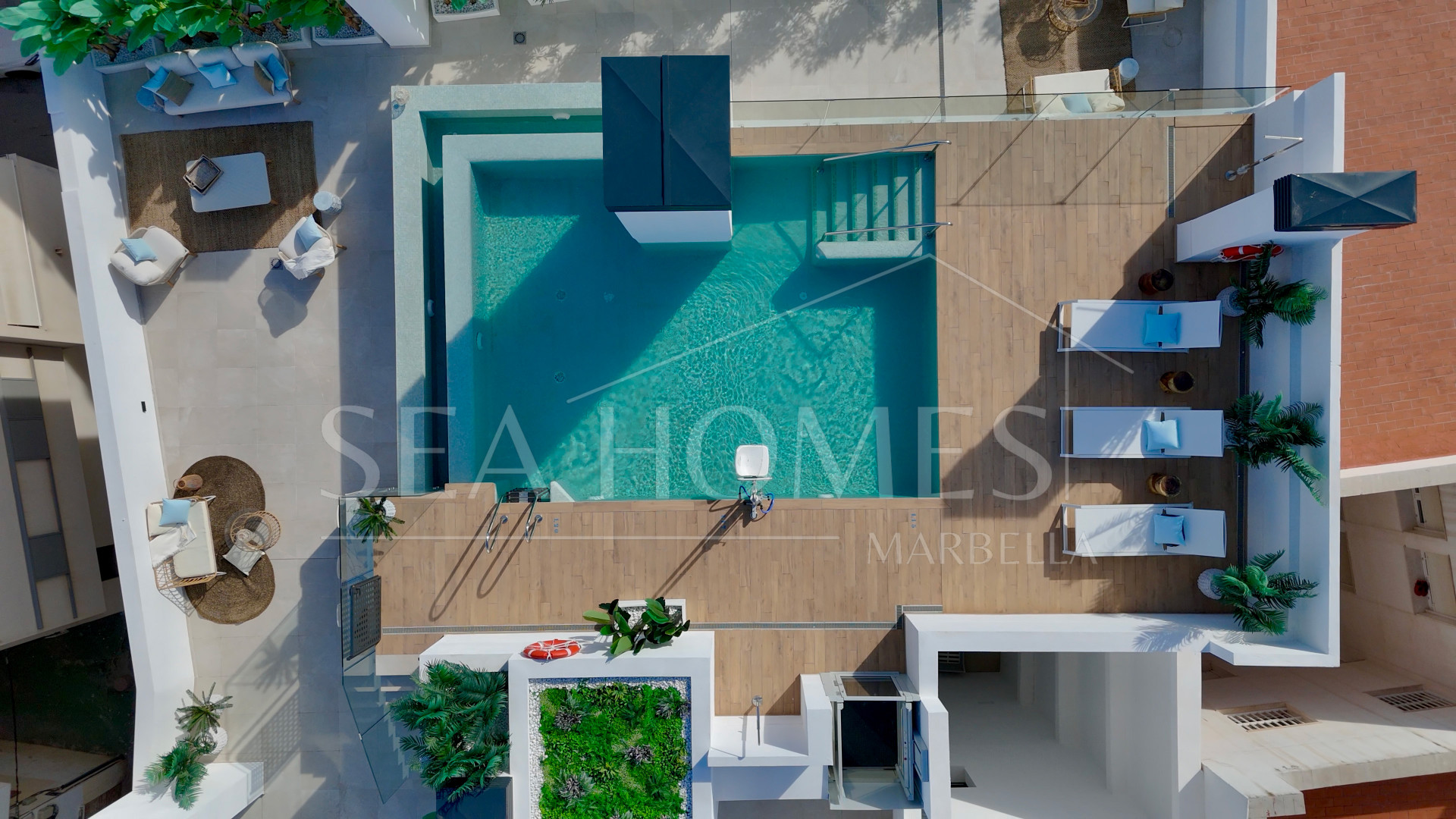 Living Estepona, contemporary apartments in the heart of Estepona