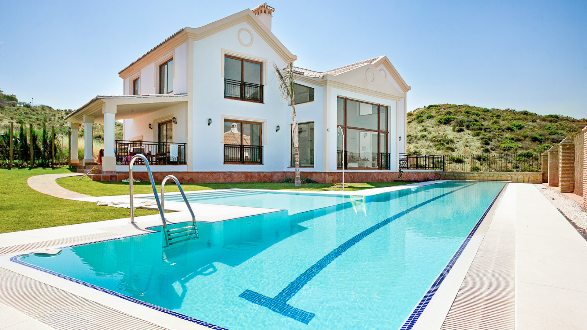Villa for sale in Mijas Costa, Costa del Sol