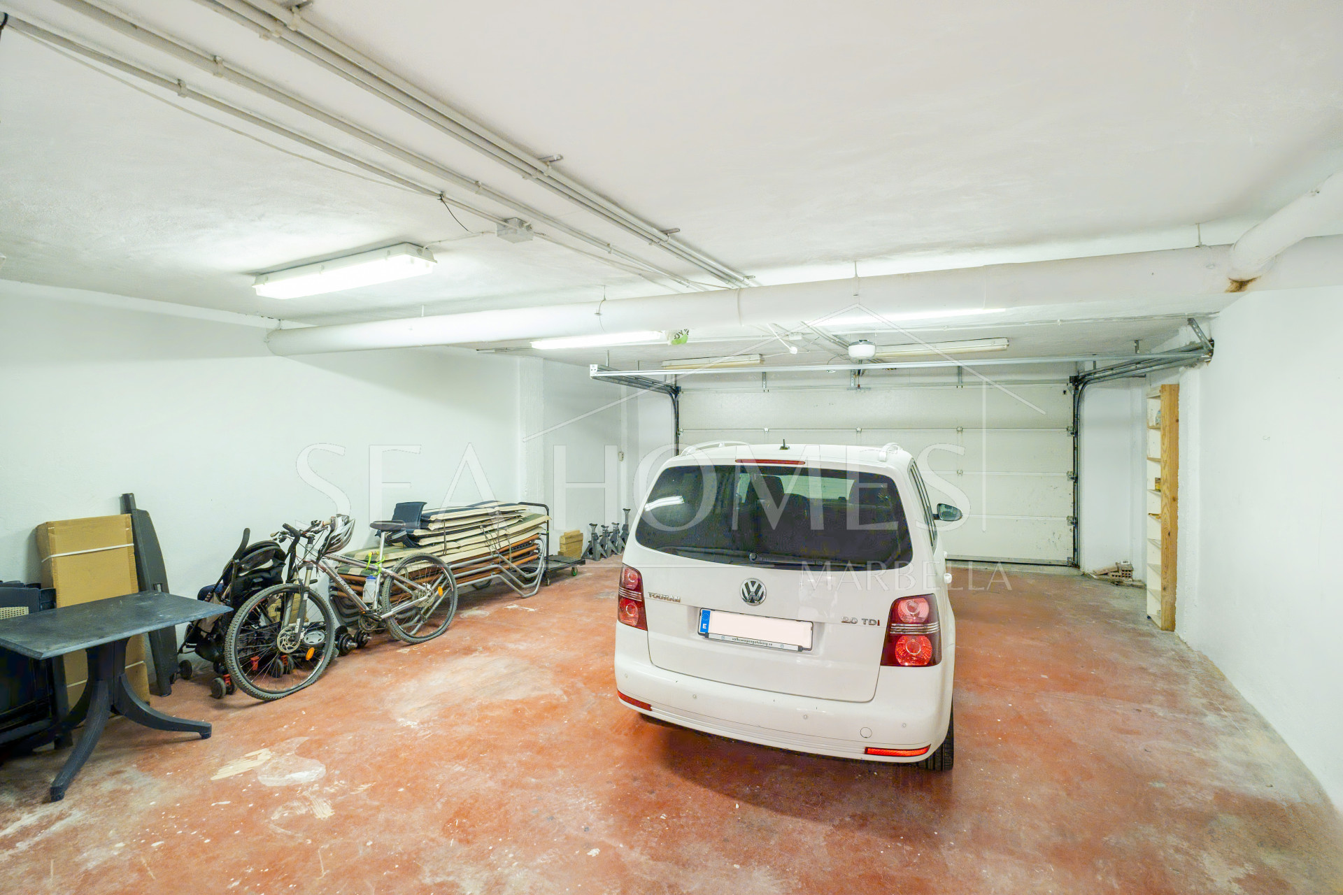 Spacious Townhouse in Oasis de Nagüeles with 4 Bedrooms and Garage – Potential for 5th Bedroom