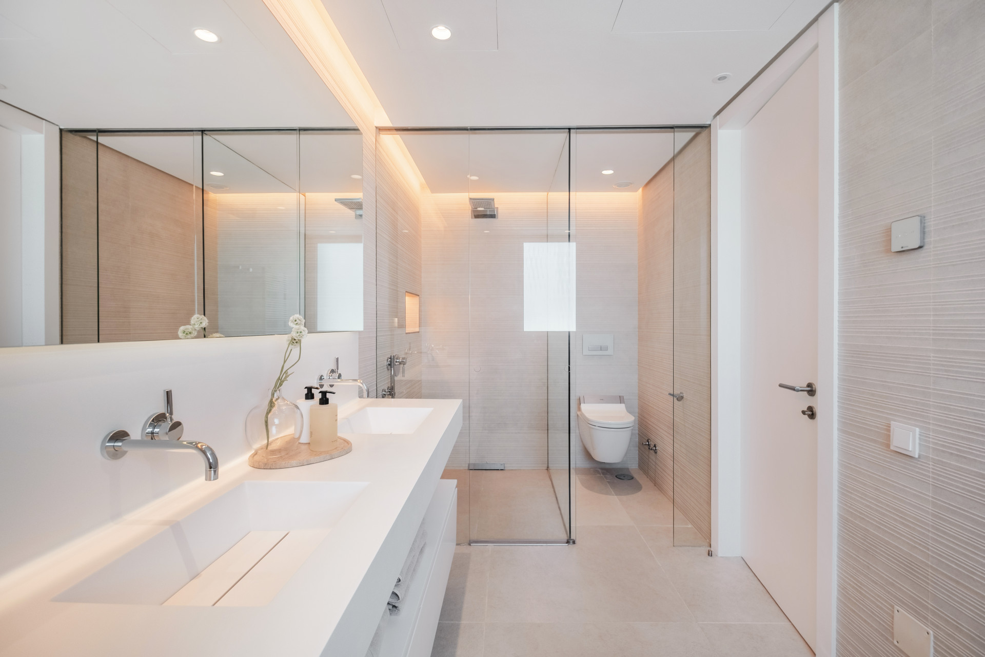 Spectacular Penthouse with a Roof Terrace and its Own Private Pool & Jacuzzi with The Best Sea and Mountain Views — photo 11