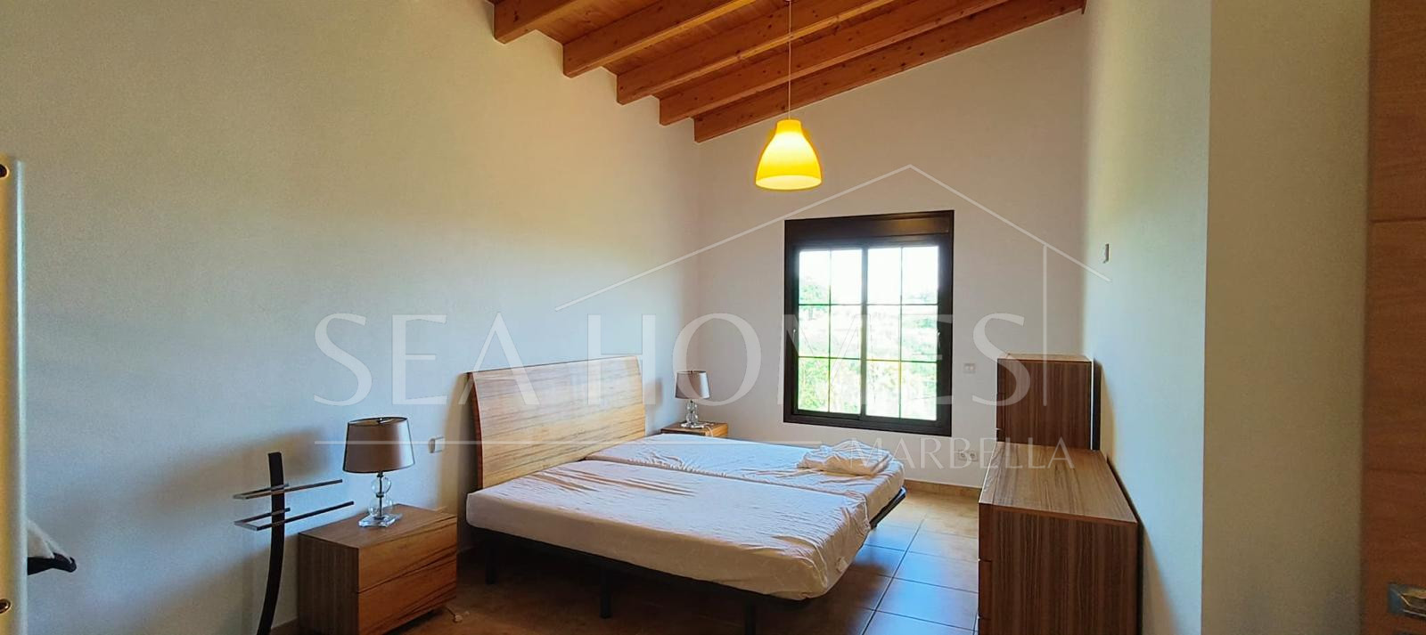 Beautiful, large country villa with beautiful sea views