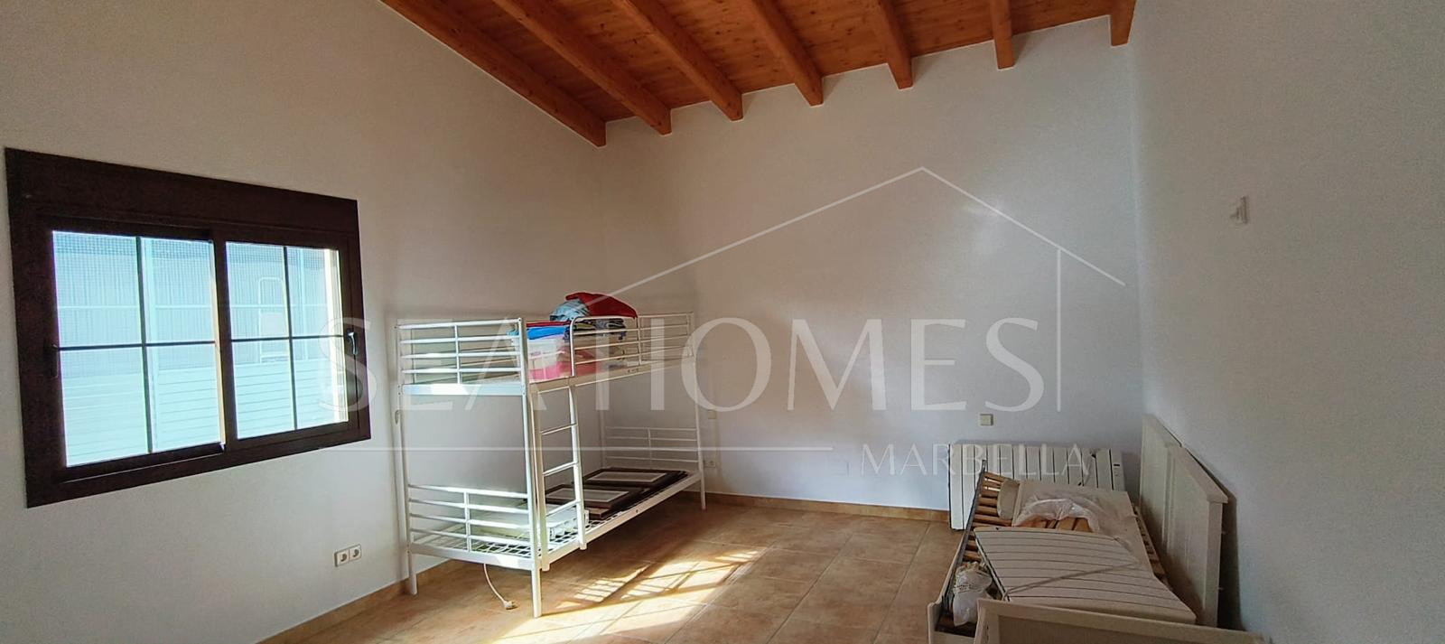 Beautiful, large country villa with beautiful sea views