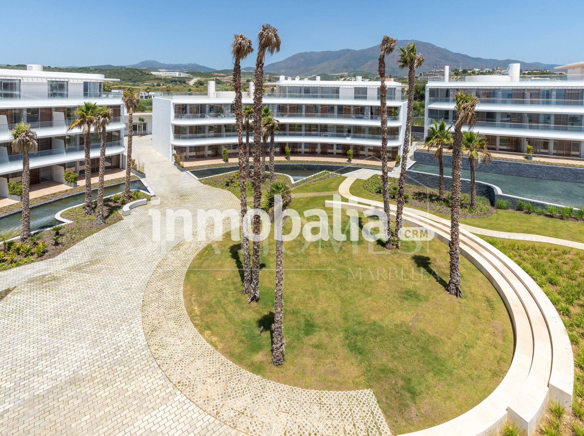Luxurious beachfront apartment with private garden