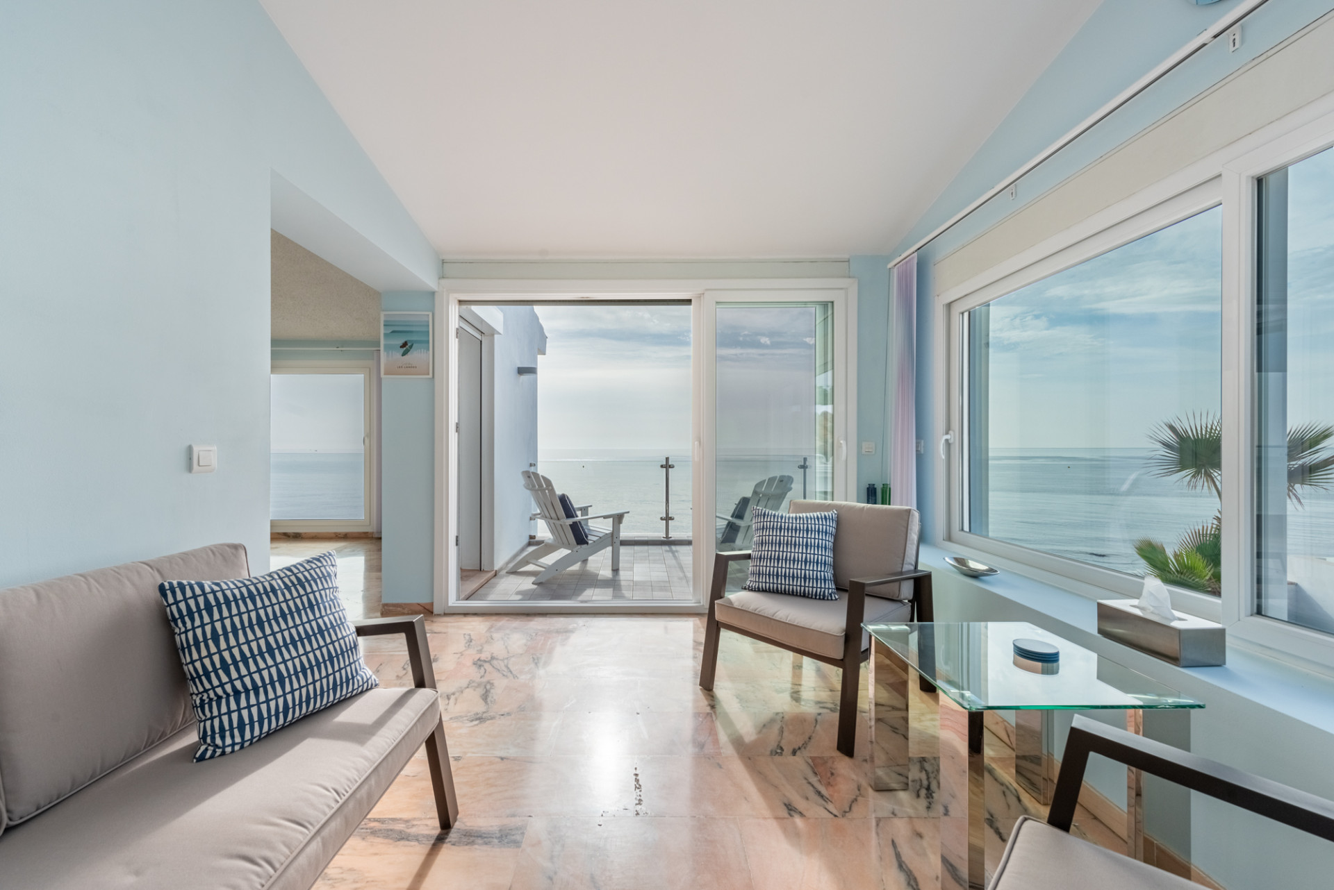 Exclusiva vivienda en Primera Línea de Playa en Arena Beach, Estepona
