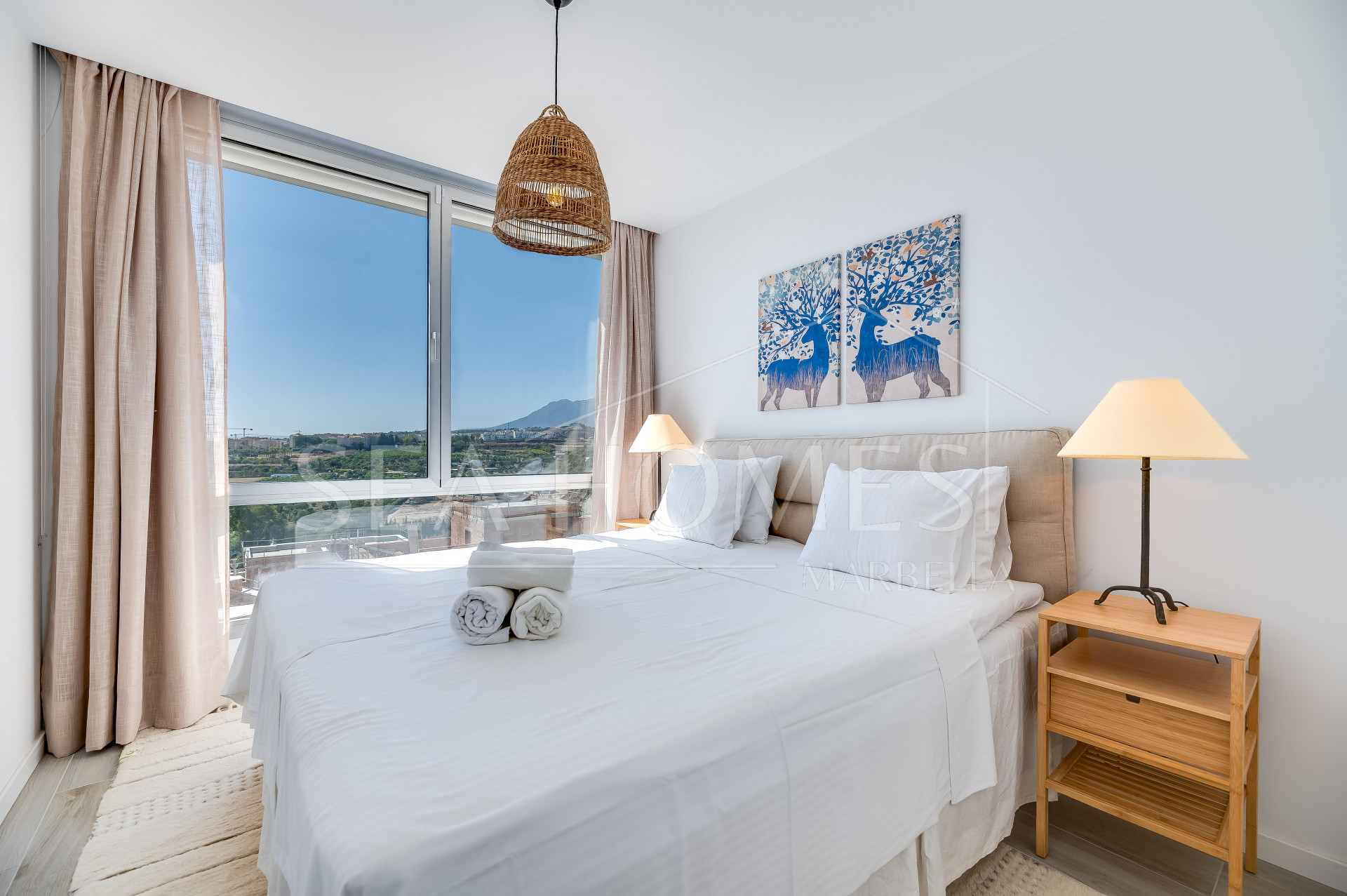 Unique Town House with amazing views