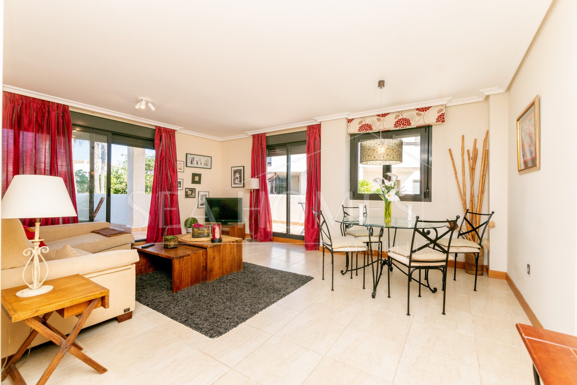 Apartment, terrace, swimming pool, golf, 2 bedrooms, Estepona, La Resina, Selwo.