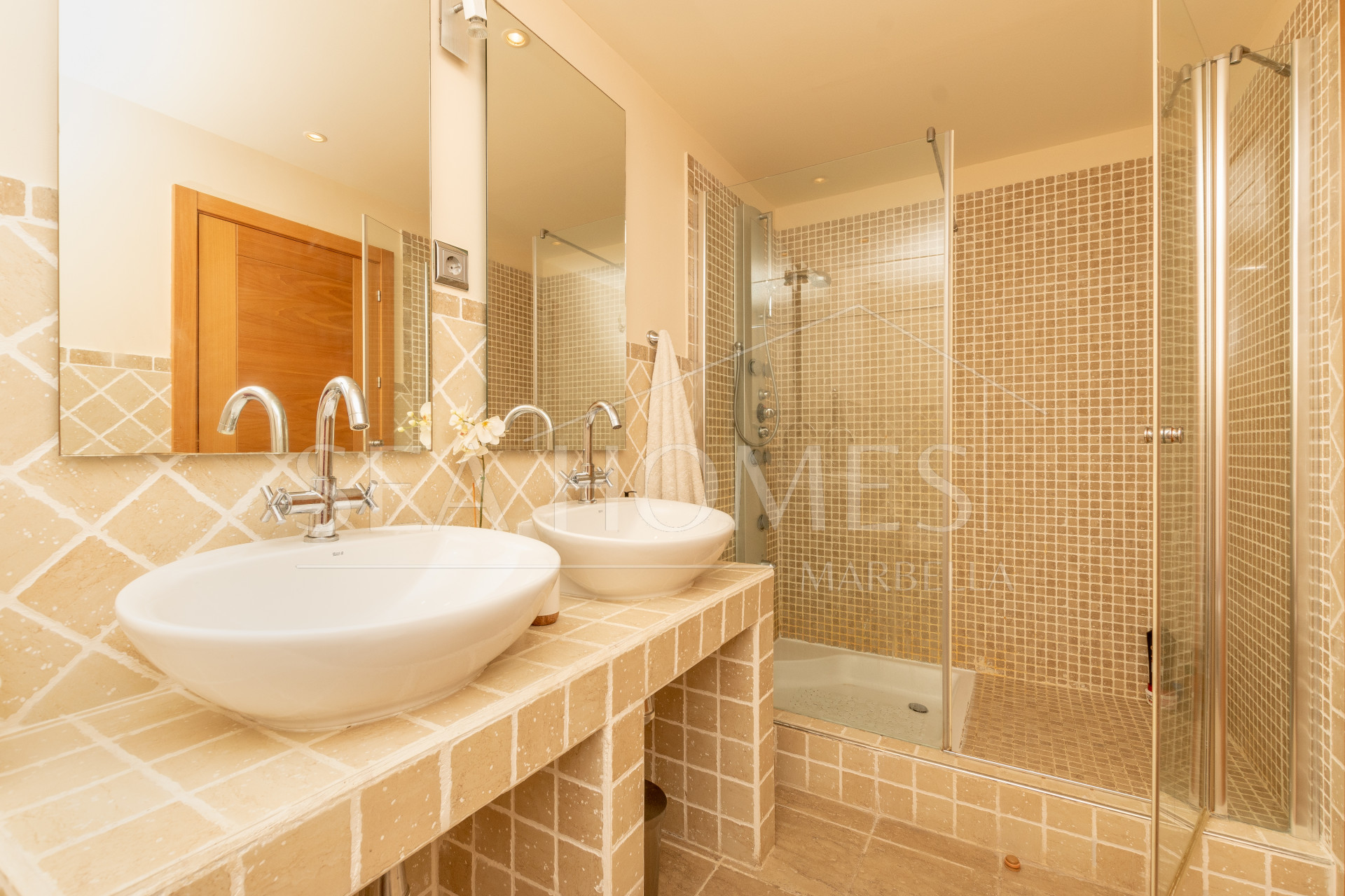 Apartment, terrace, swimming pool, golf, 2 bedrooms, Estepona, La Resina, Selwo.