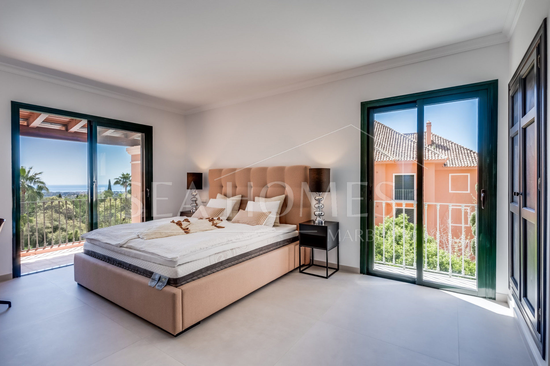 Luxury 3-Bedroom Apartment with Stunning Mediterranean Views